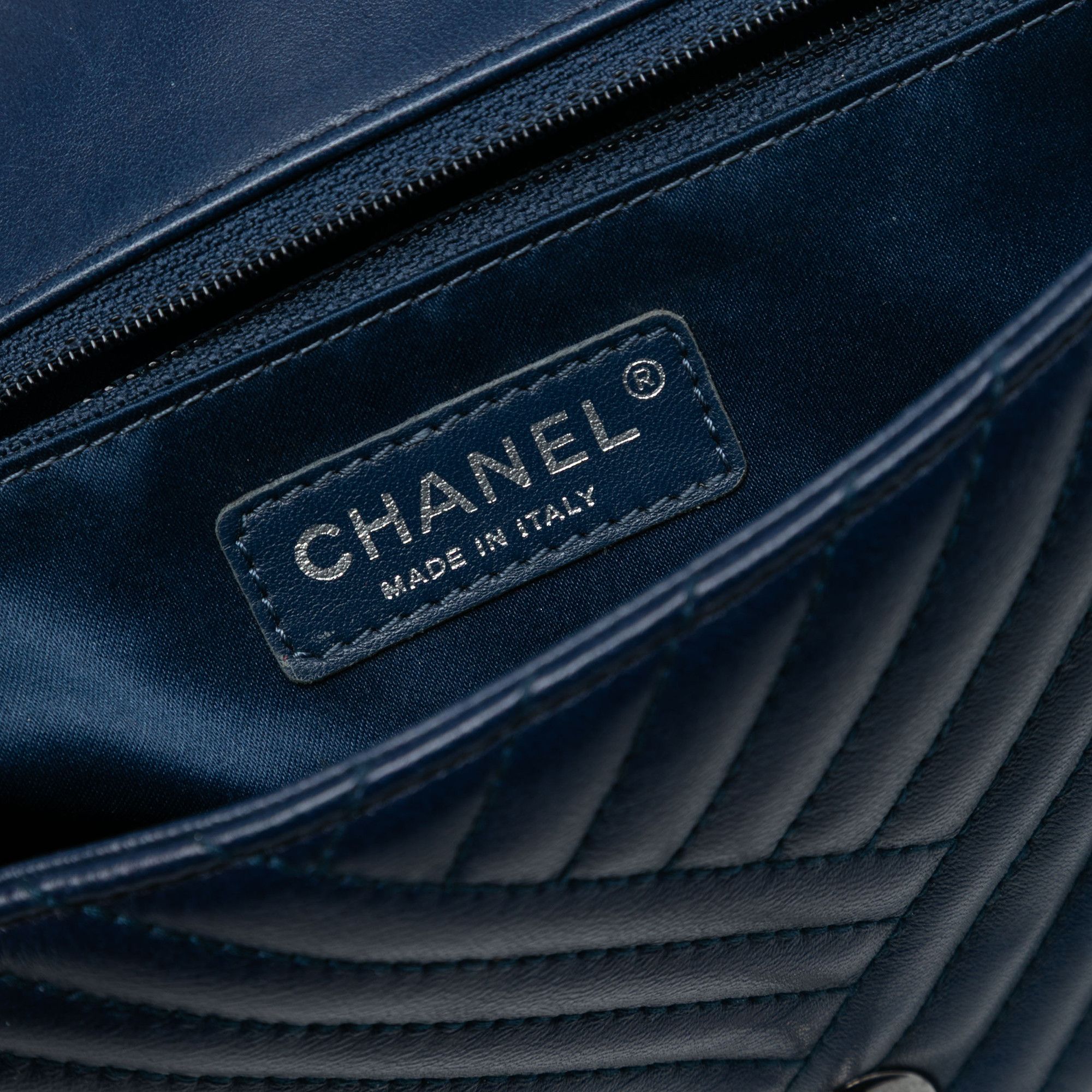 Chanel Chanel Small Lambskin CC Crossing Flap Size ONE SIZE - 5 Thumbnail