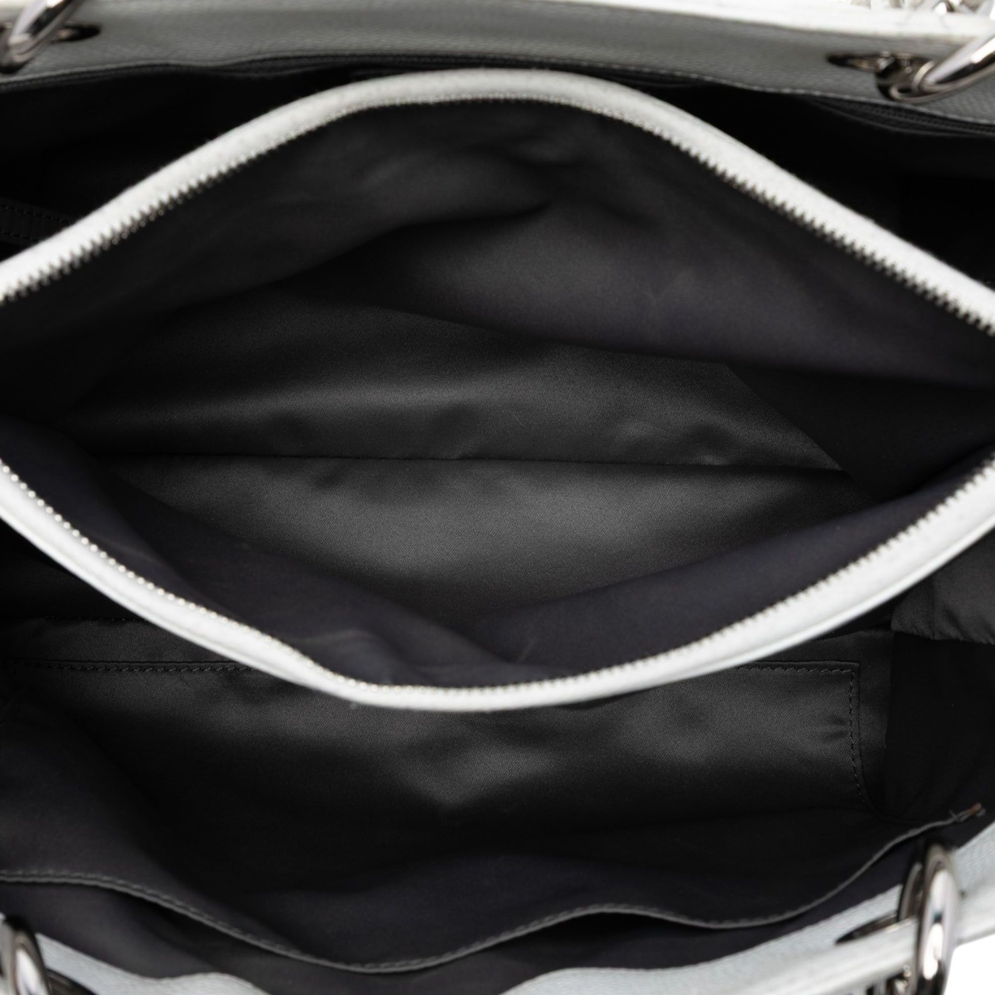 Chanel Chanel Caviar Grand Shopping Tote Size ONE SIZE - 4 Thumbnail