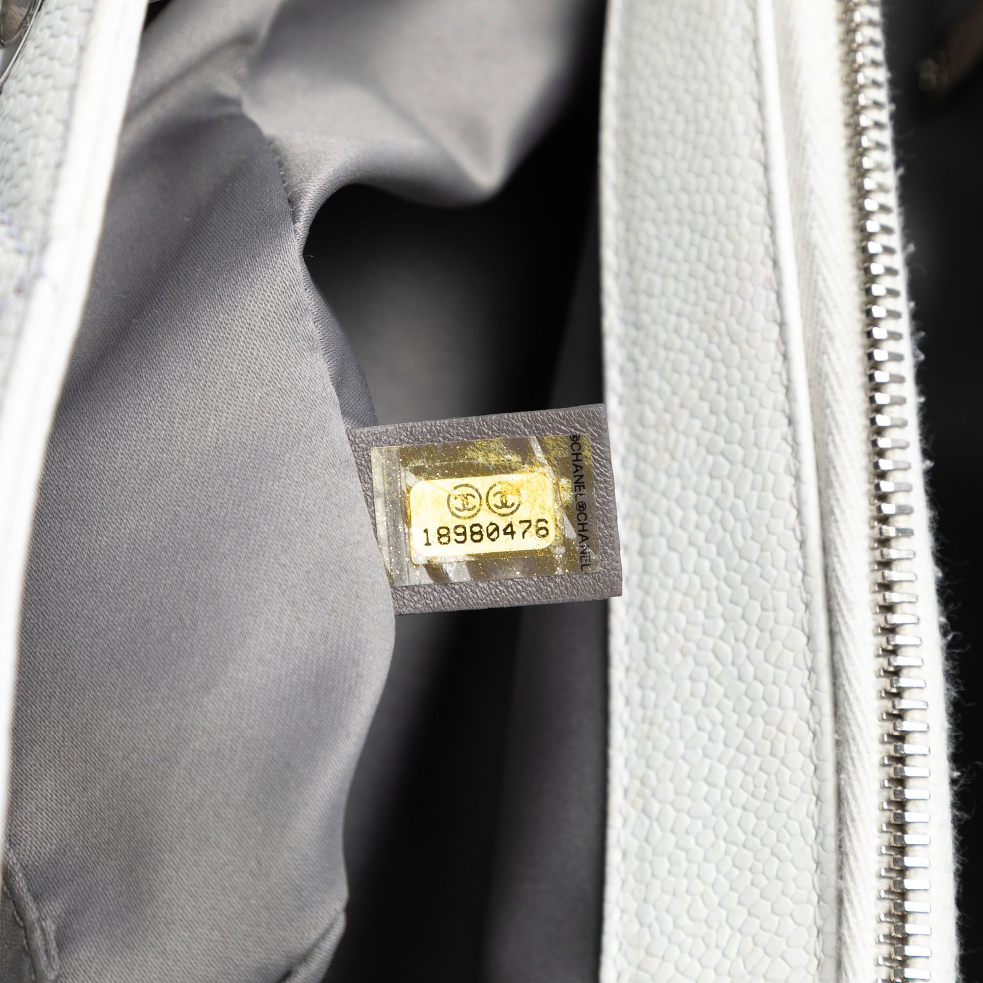 Chanel Chanel Caviar Grand Shopping Tote Size ONE SIZE - 6 Thumbnail