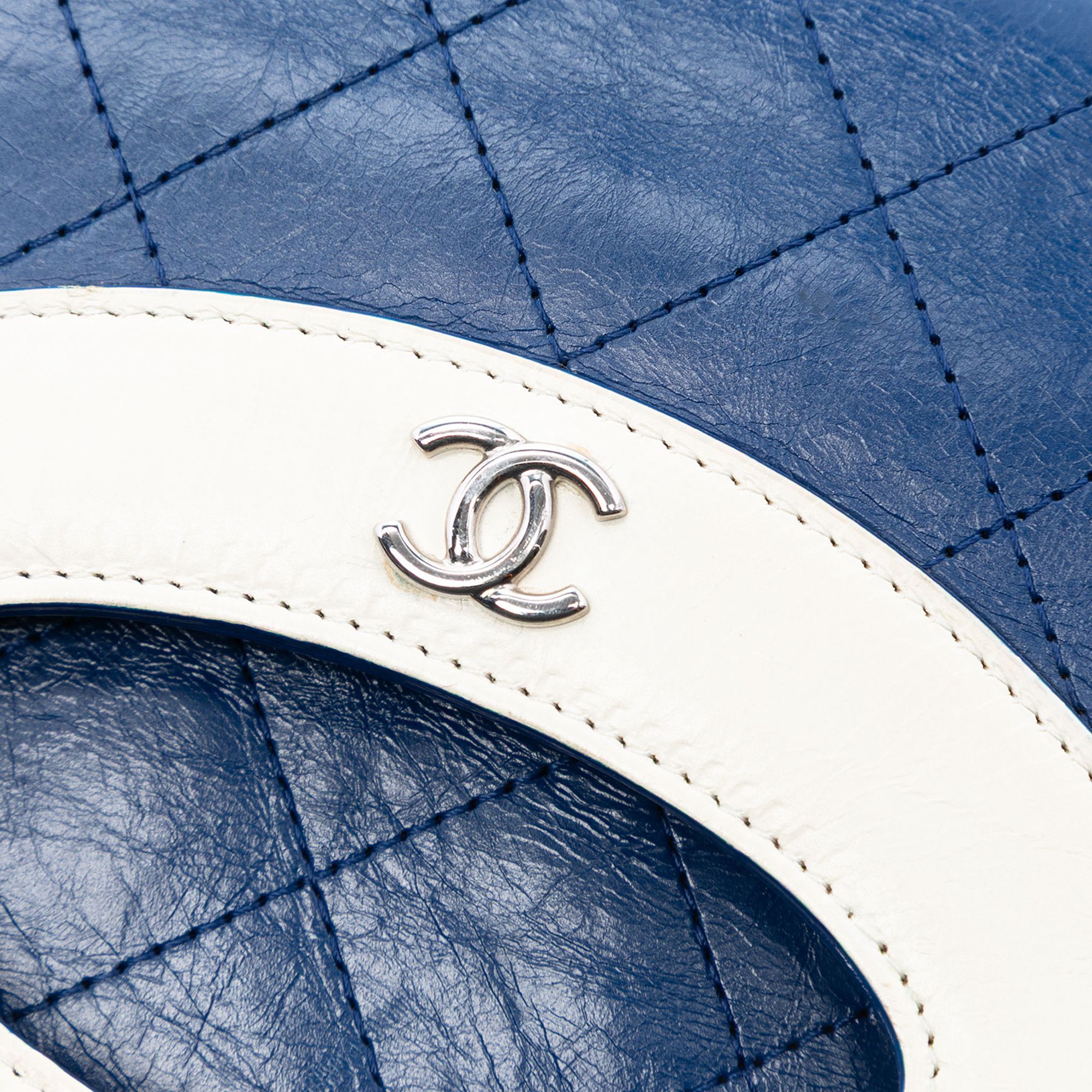 Chanel Chanel Small Bicolor Aged Calfskin 31 Clutch Size ONE SIZE - 6 Thumbnail