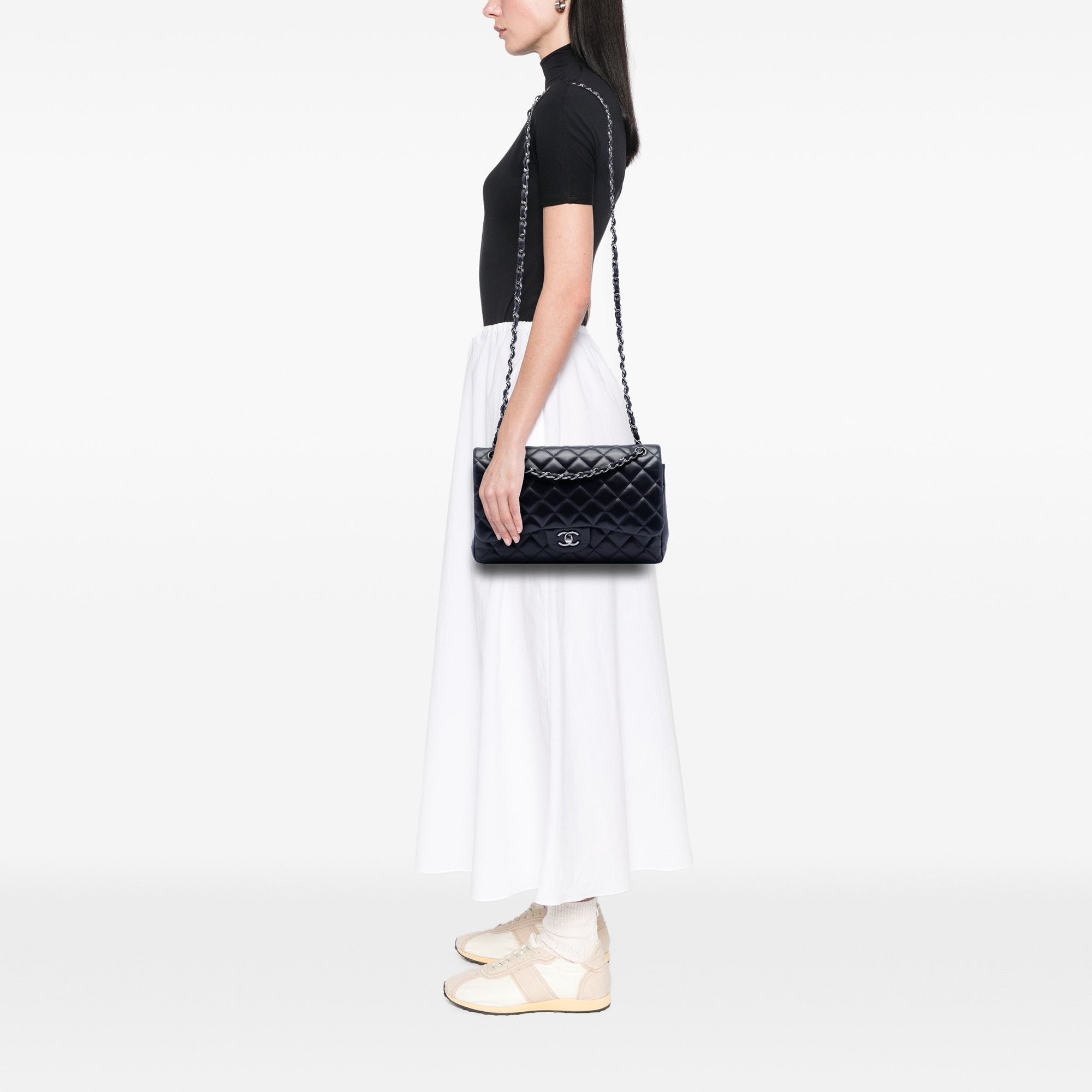 Chanel Chanel Jumbo Classic Lambskin Double Flap Size ONE SIZE - 7 Thumbnail