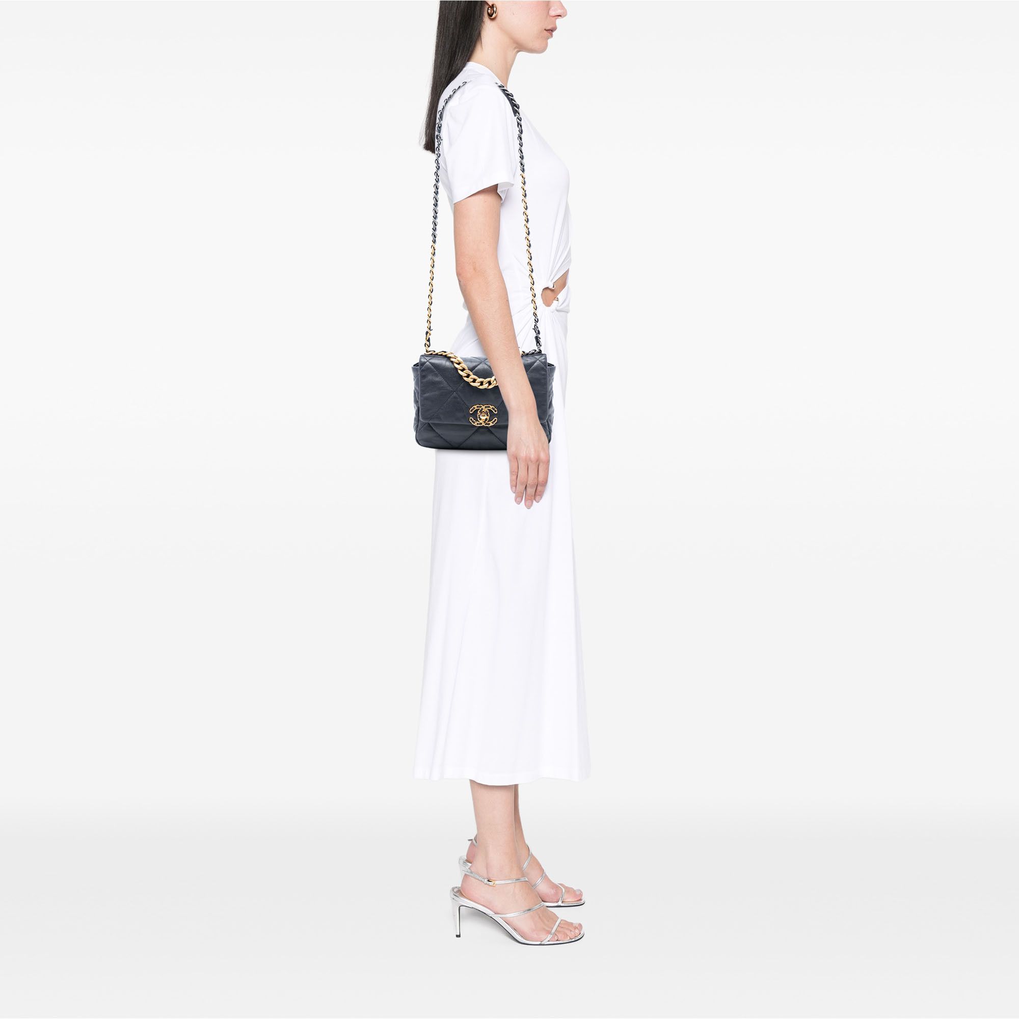 Chanel Chanel Medium Lambskin 19 Flap Size ONE SIZE - 7 Thumbnail