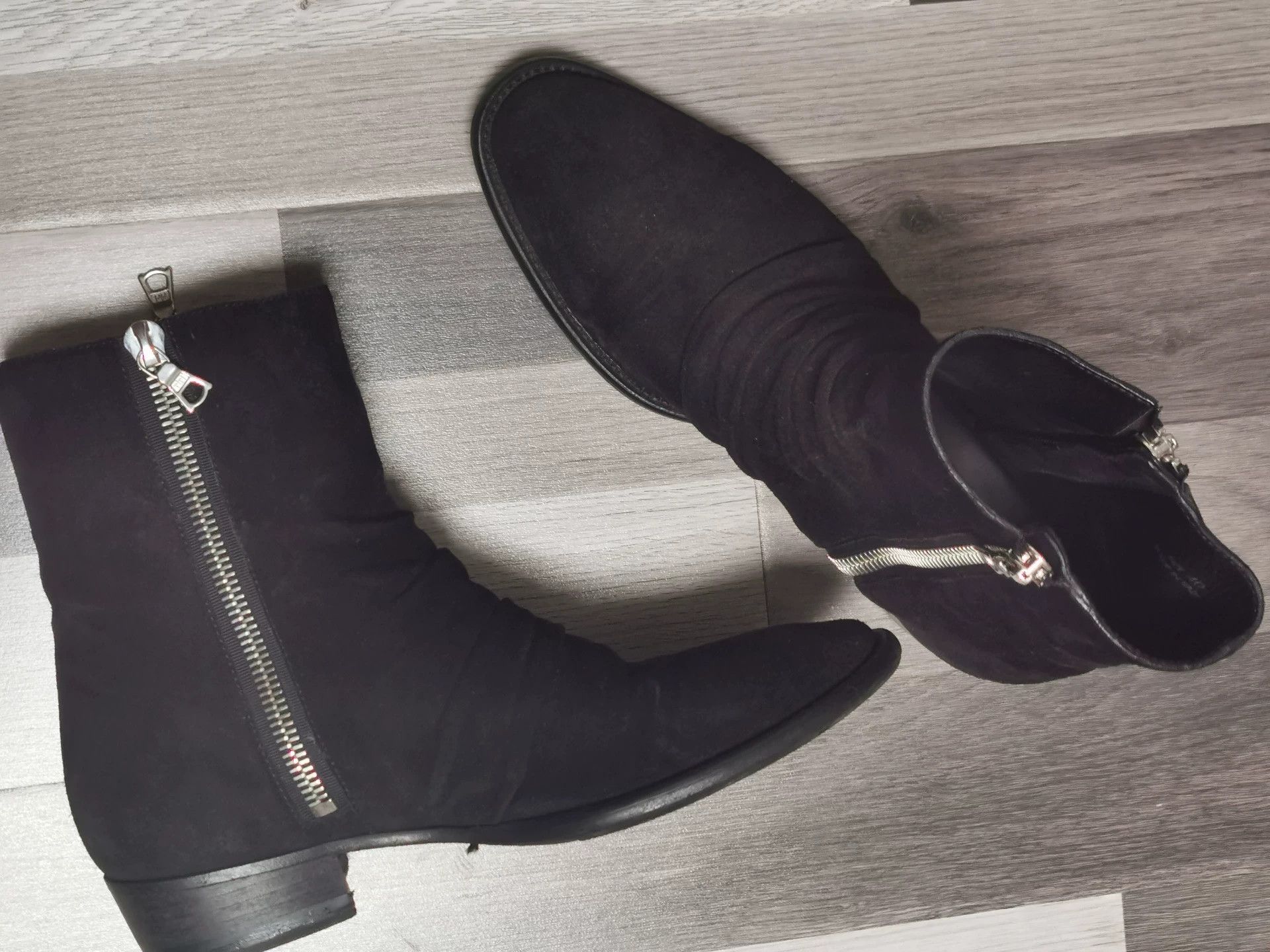 Amiri Classic Black Suede Ankle Boots with Zippers Size US 7 / EU 40 - 4 Thumbnail