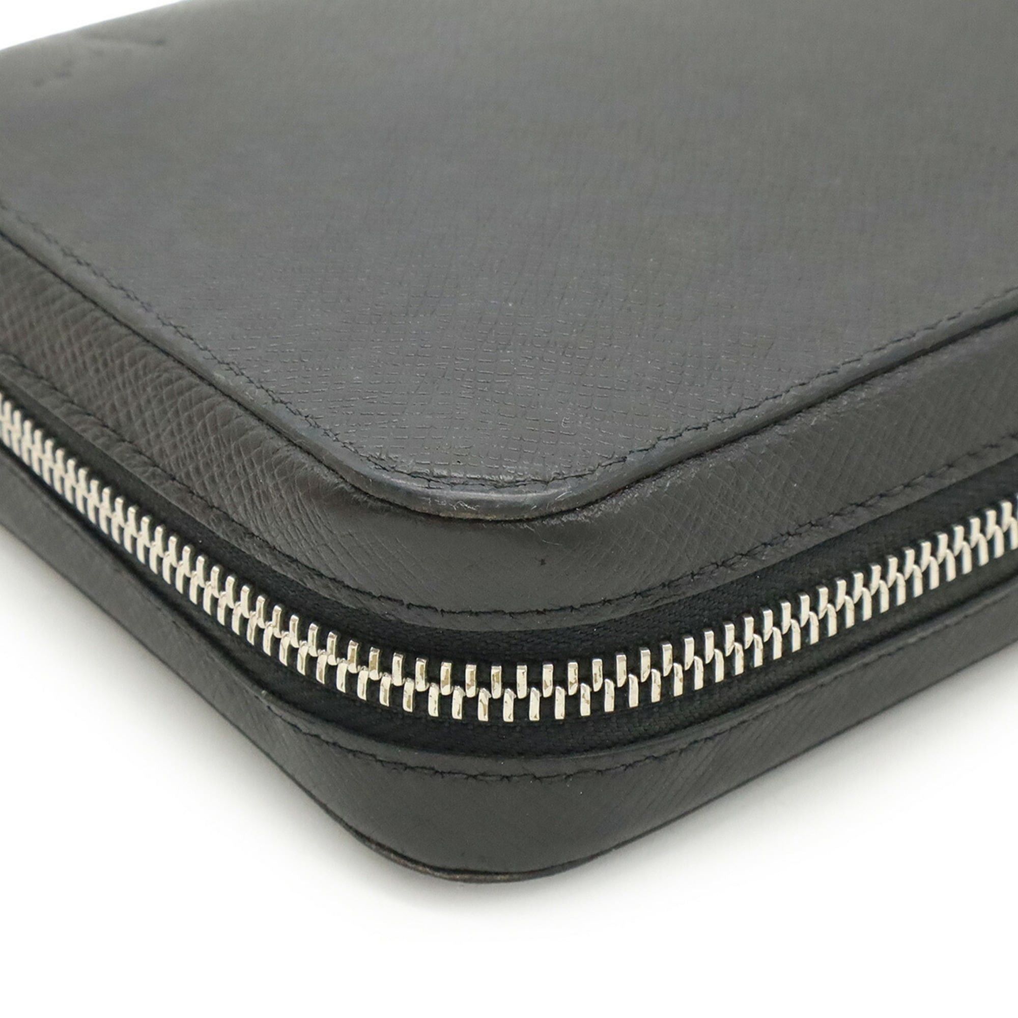 Other LOUIS VUITTON Taiga Zippy XL Round Long Wallet, Travel Case, Second Bag, Noir, Black, M44275 Size ONE SIZE - 4 Thumbnail