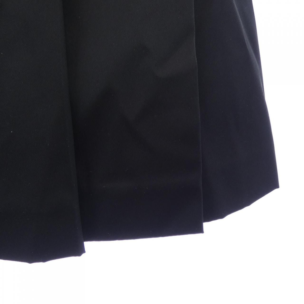 Prada Prada Prada Triangle Logo Re-Nylon Skirt Textile Skirts 21H922 S222 1WQ8 DUTY FREE for USA Size ONE SIZE - 6 Thumbnail