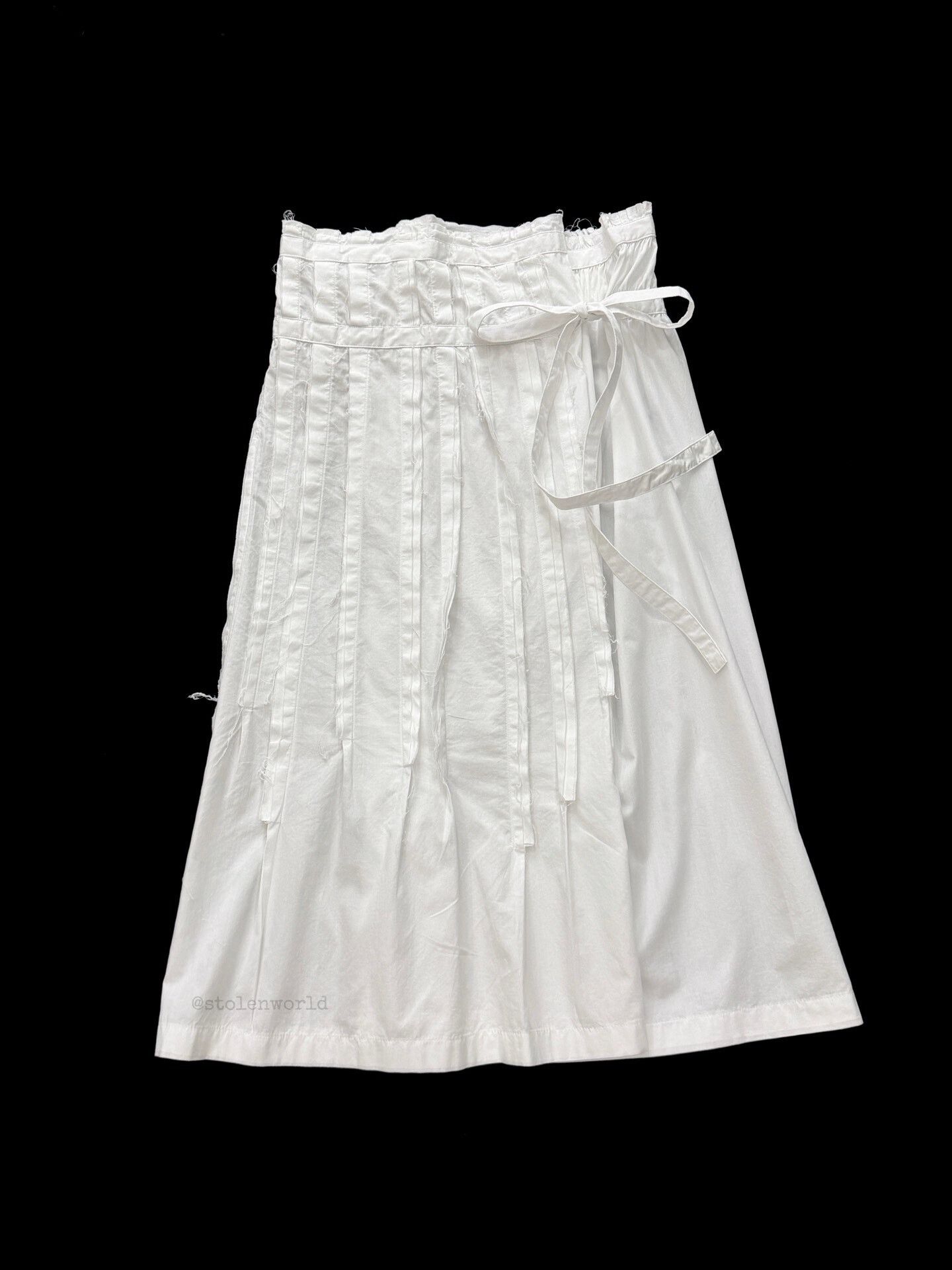 Comme des Garcons White Pleated Wrap Skirt by Comme des Garçons Size 26" / US 2 / IT 38 - 3 Thumbnail