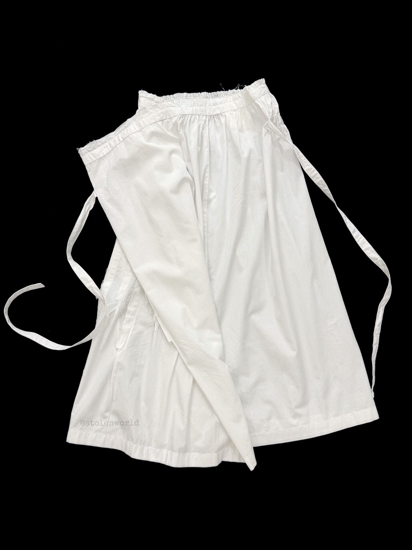 Comme des Garcons White Pleated Wrap Skirt by Comme des Garçons Size 26" / US 2 / IT 38 - 4 Thumbnail