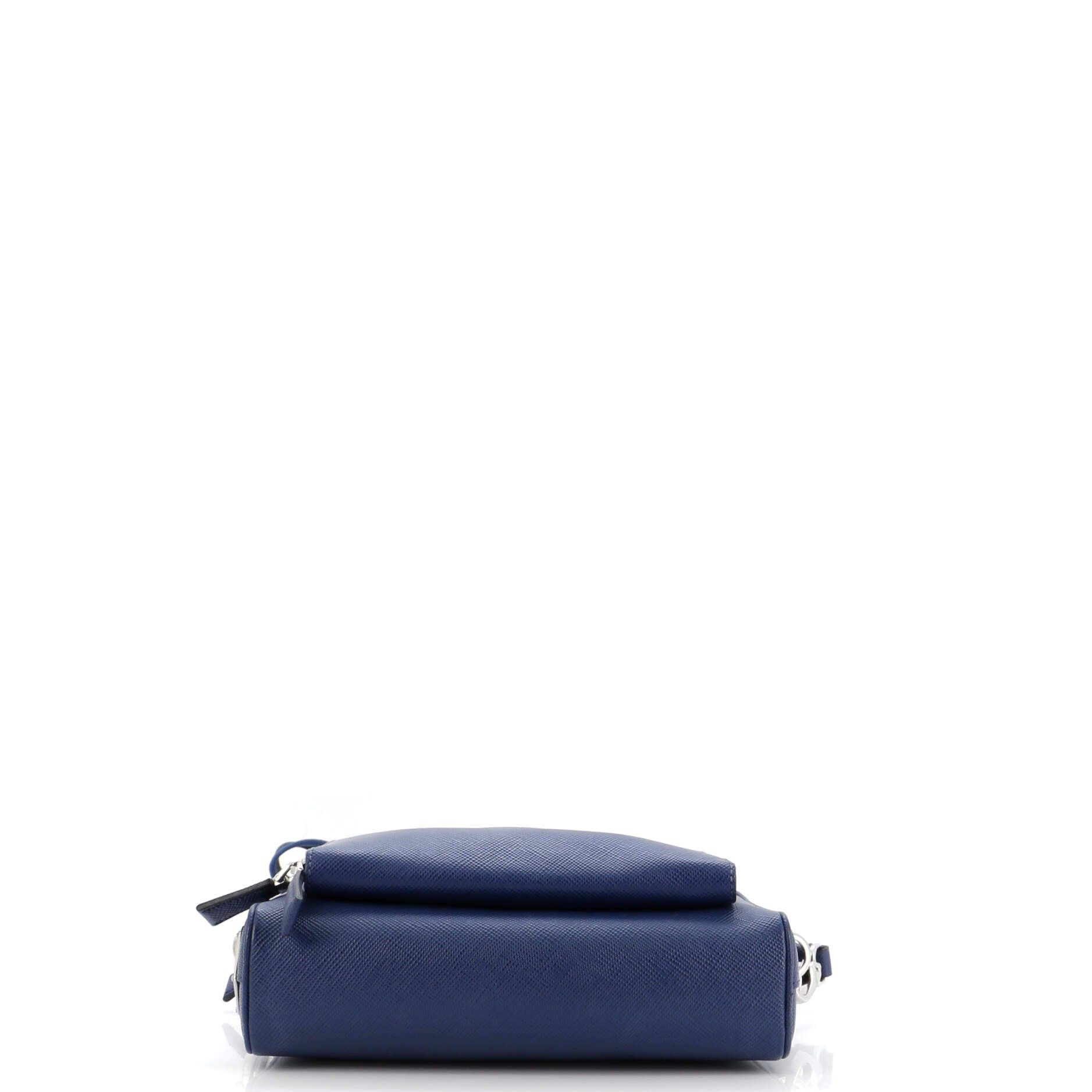 Prada Triangle Logo Messenger Bag Size ONE SIZE - 4 Thumbnail