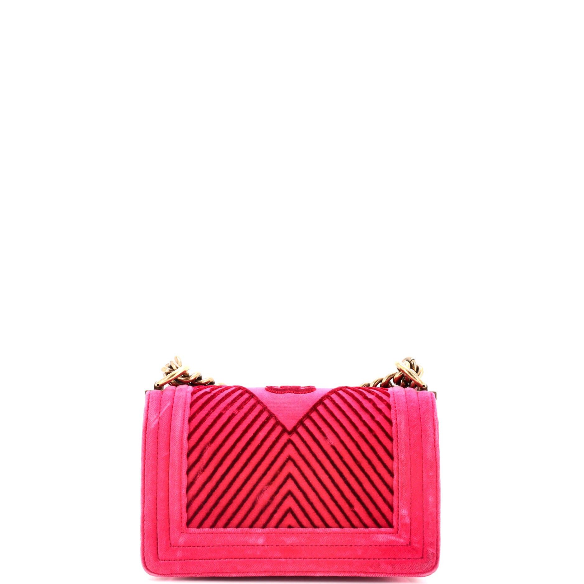Chanel Boy Flap Bag Size ONE SIZE - 4 Thumbnail