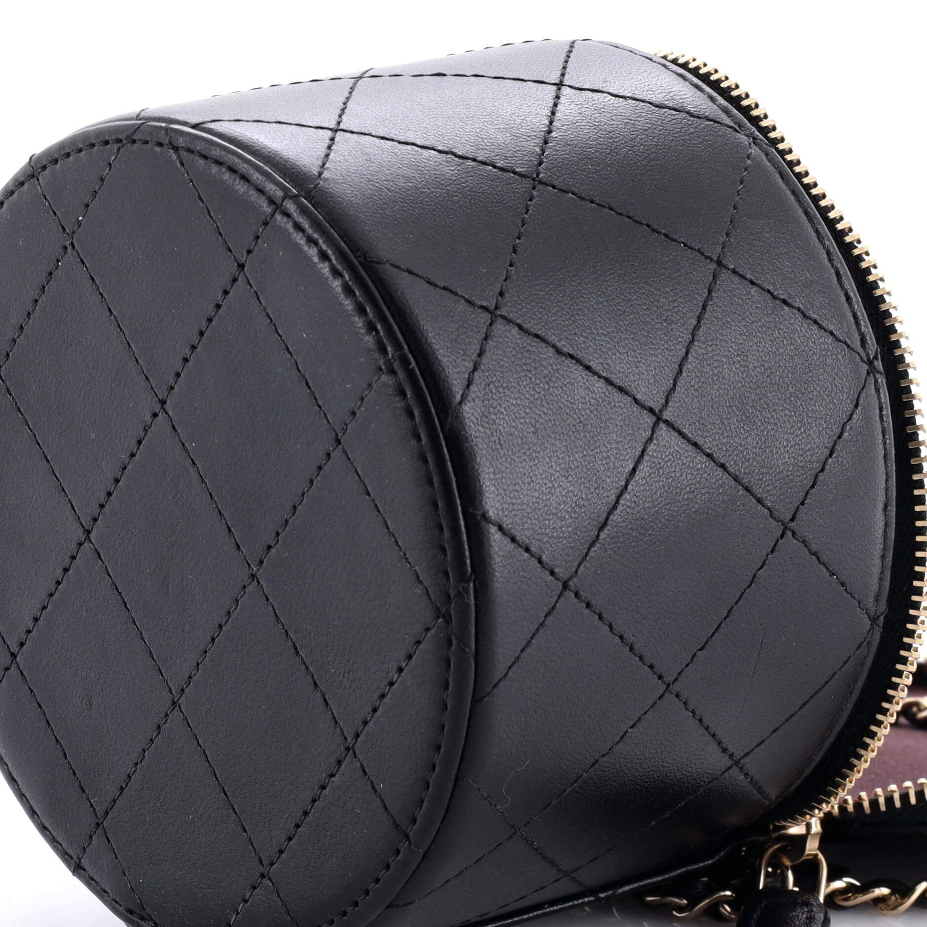 Chanel CC Round Vanity Case with Chain Size ONE SIZE - 7 Thumbnail