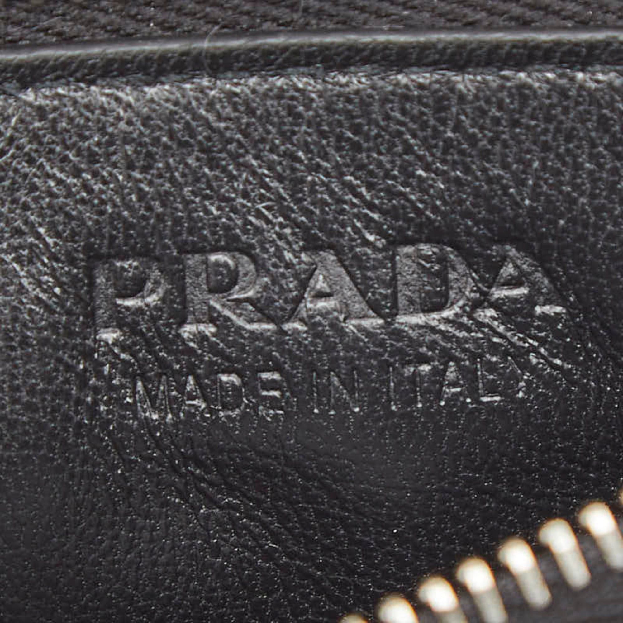 Prada Prada Triangle Logo Plate Wallet/Coin Case/Business Card Case 2MC084 Black Saffiano Leather Women's PRADA Size ONE SIZE - 7 Thumbnail