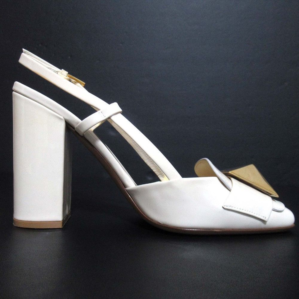 Valentino Valentino Valentino Garavani Roman Studs Calfskin Pumps Leather Shoes DUTY FREE for USA Size ONE SIZE - 3 Thumbnail