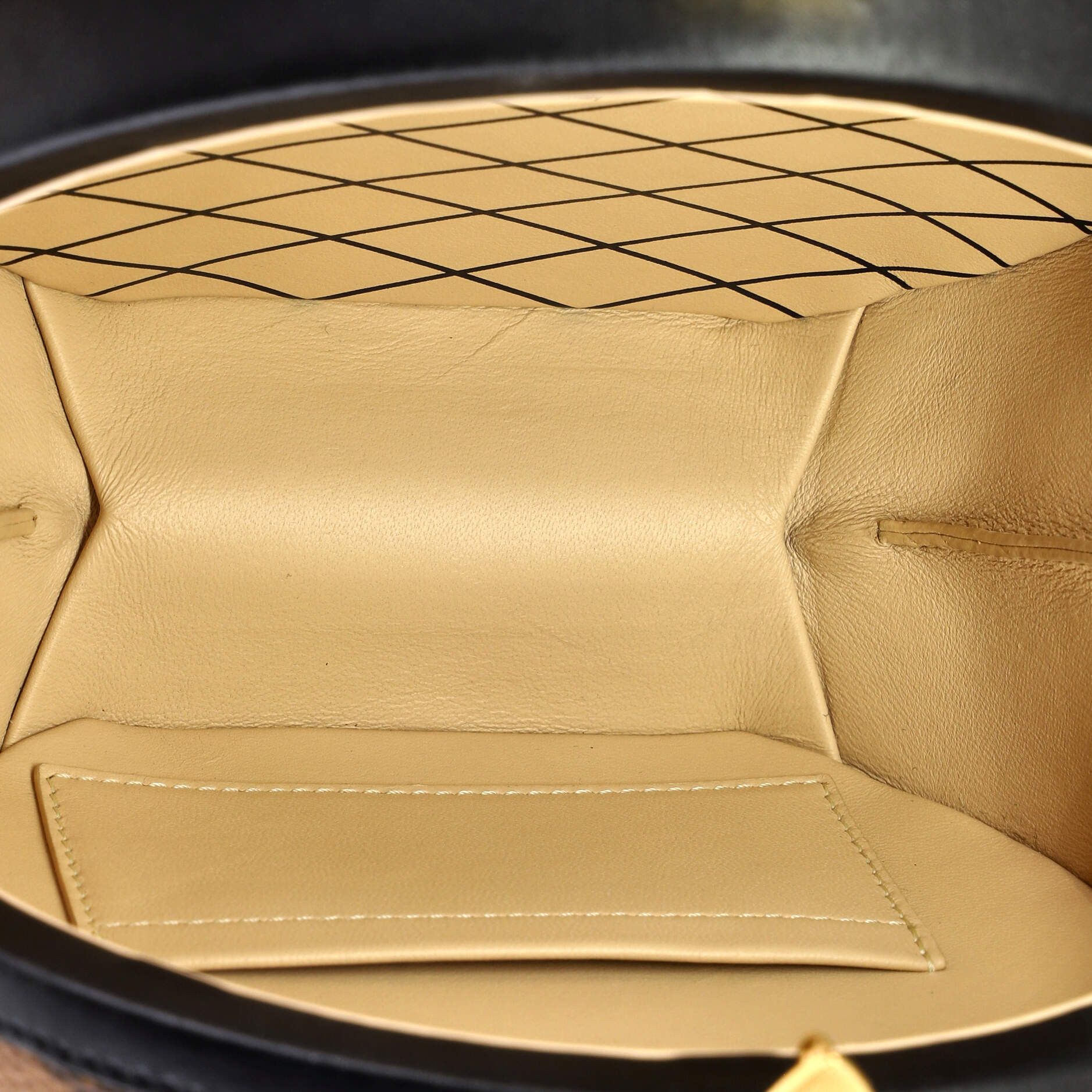 Louis Vuitton Petite Boite Chapeau Bag Size ONE SIZE - 5 Thumbnail