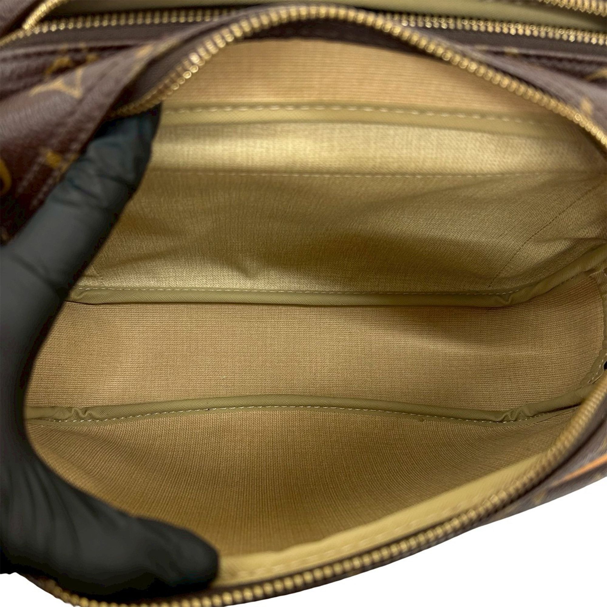 Louis Vuitton Louis Vuitton Monogram Reporter PM Size ONE SIZE - 3 Thumbnail
