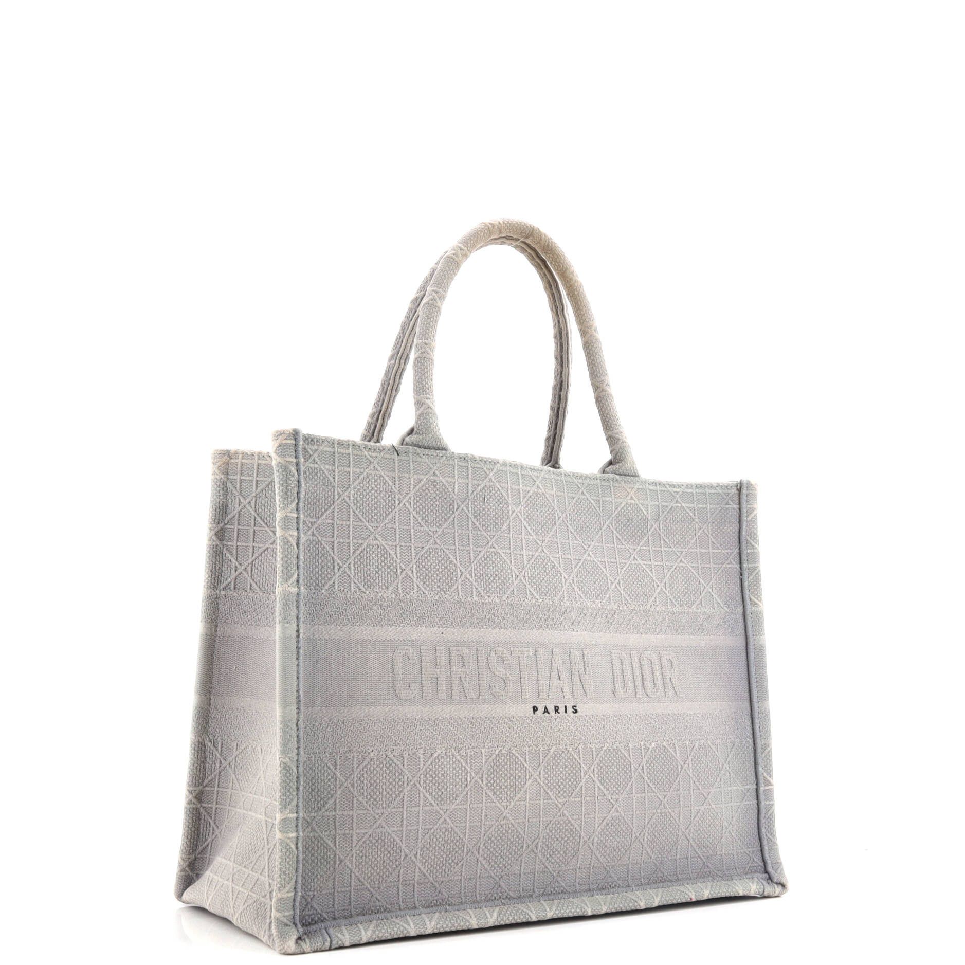 Dior Book Tote Size ONE SIZE - 2 Thumbnail