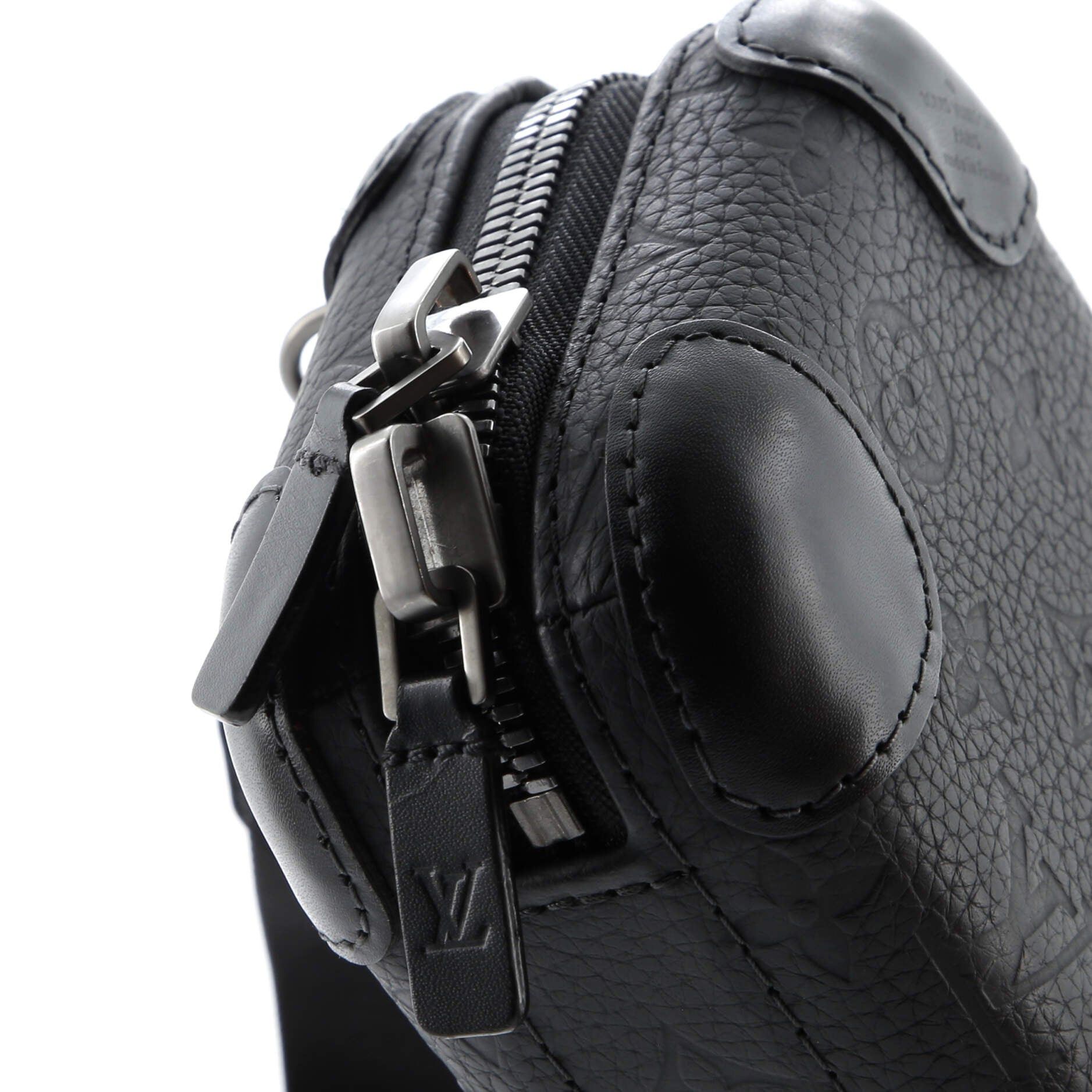 Louis Vuitton Horizon Clutch Size ONE SIZE - 6 Thumbnail