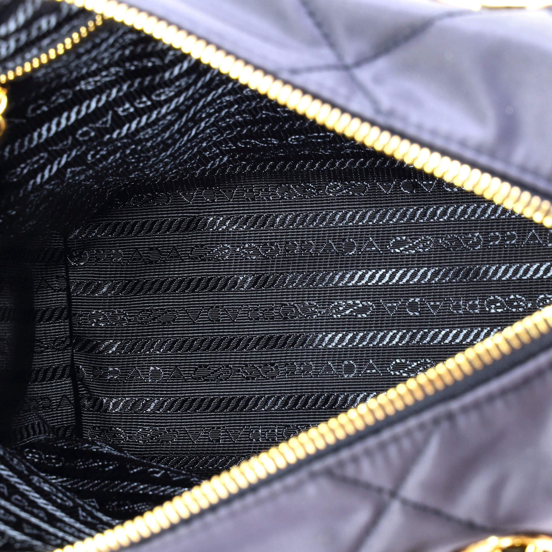 Prada Re-Edition 1995 Chain Tote Size ONE SIZE - 5 Thumbnail