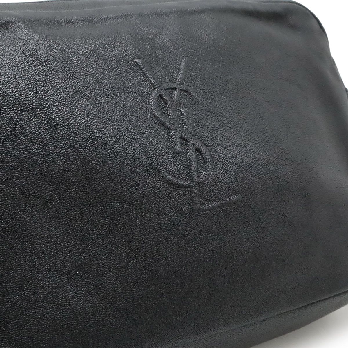 Yves Saint Laurent Yves Saint Laurent Saint Laurent Camera Bag Leather Shoulder Bag Leather Shoulder Bag 470299 DUTY FREE for USA Size ONE SIZE - 8 Thumbnail