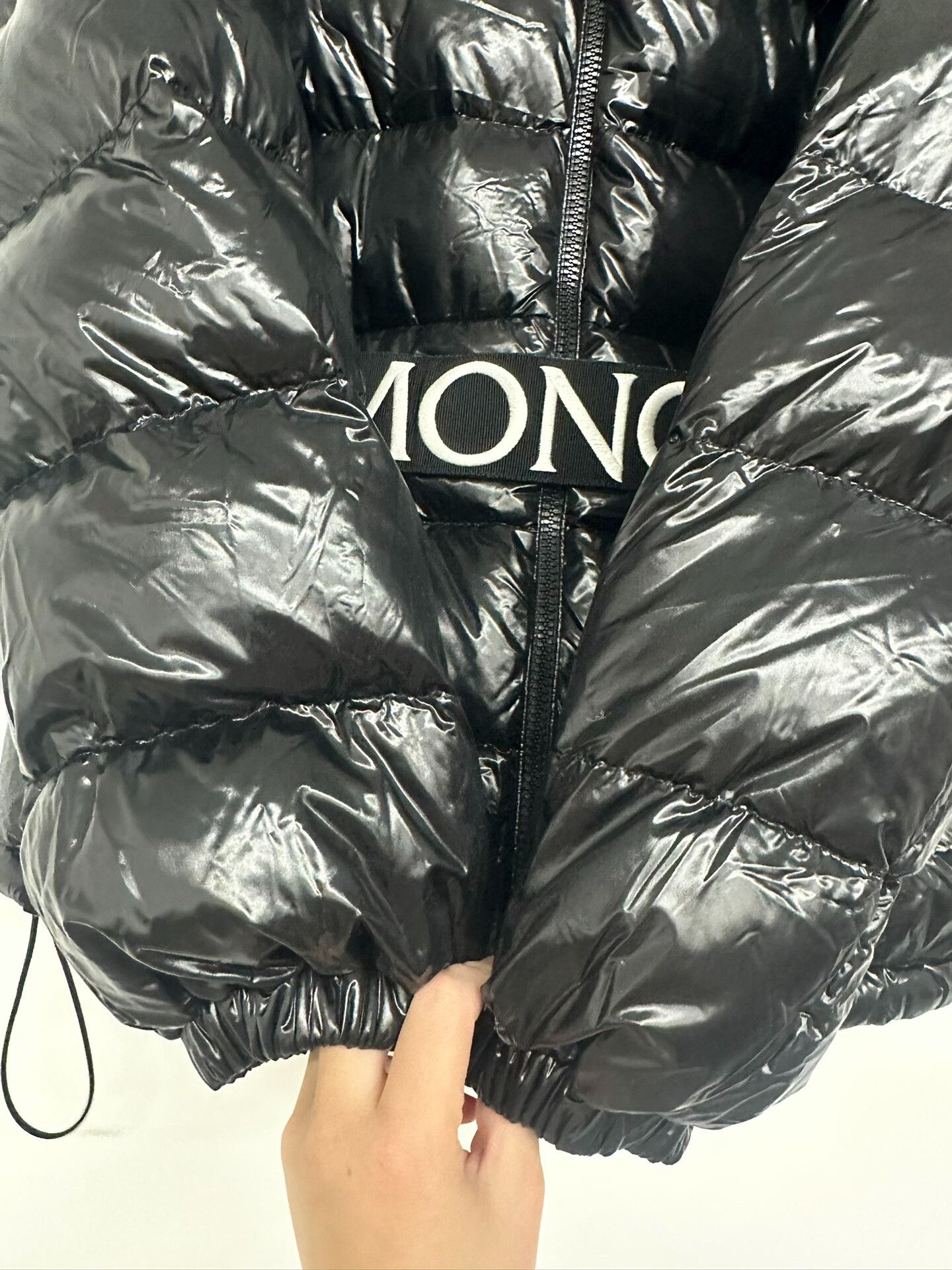 Moncler Moncler Down Jacket with Belt Size US L / EU 52-54 / 3 - 3 Thumbnail