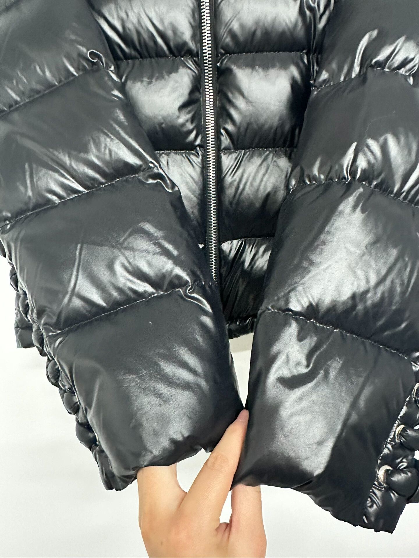 Moncler Moncler Women's Down Jacket Size XS / US 0-2 / IT 36-38 - 5 Thumbnail