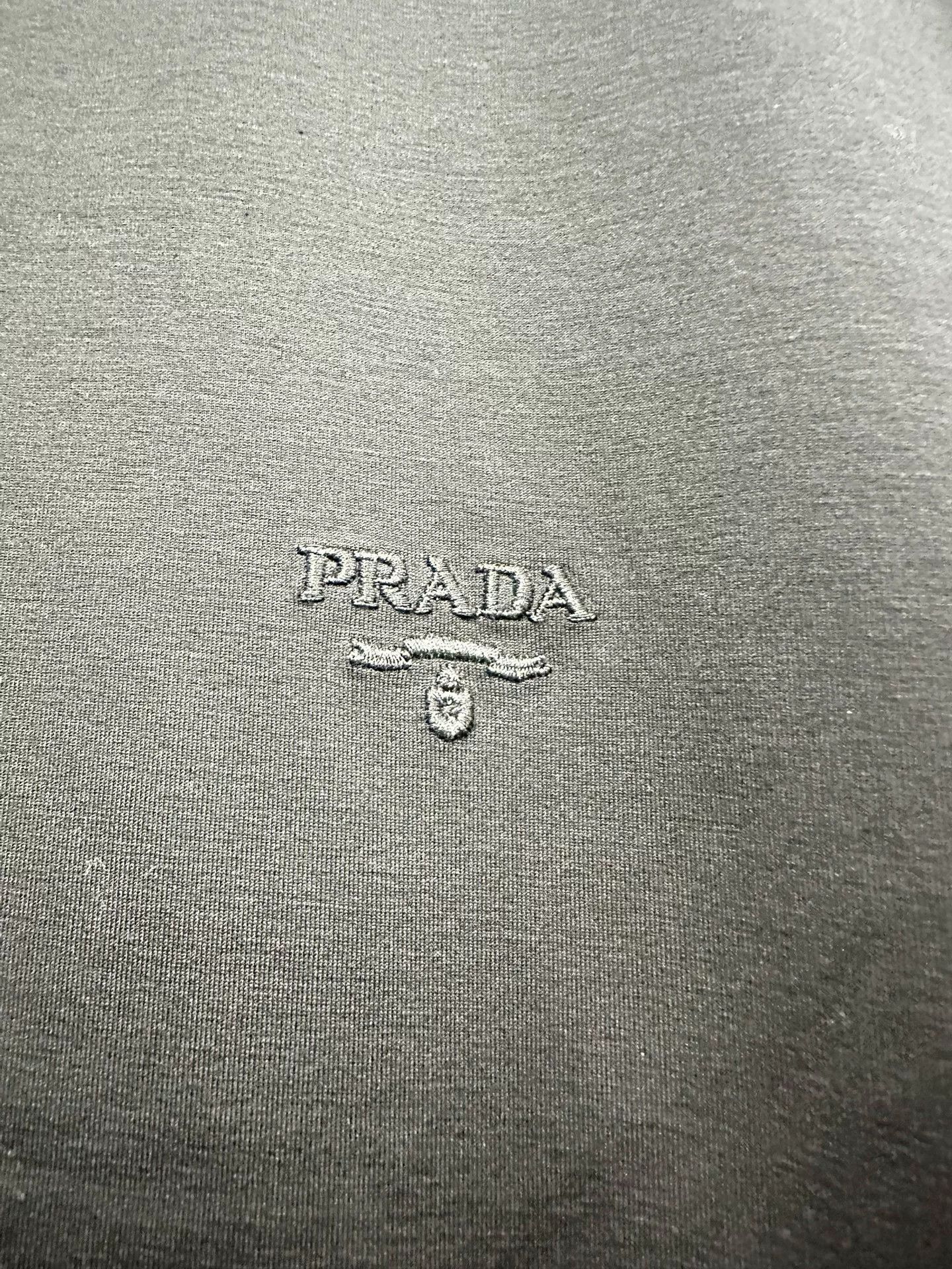 Prada Prada Short-Sleeve XS Size Size US XS / EU 42 / 0 - 6 Thumbnail