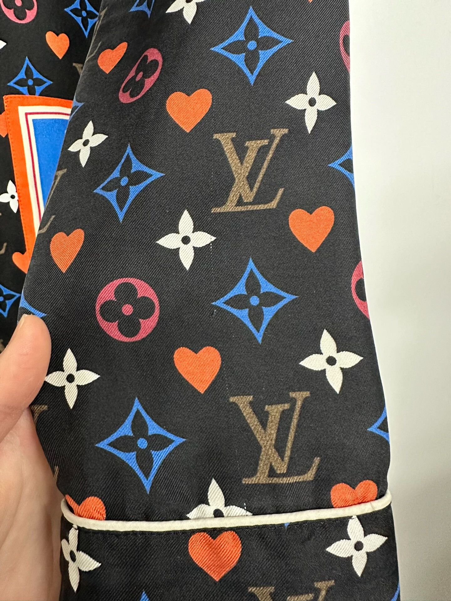 Louis Vuitton Louis Vuitton Monogram Print Shirt Size XXS / US 00 / IT 34 - 7 Thumbnail