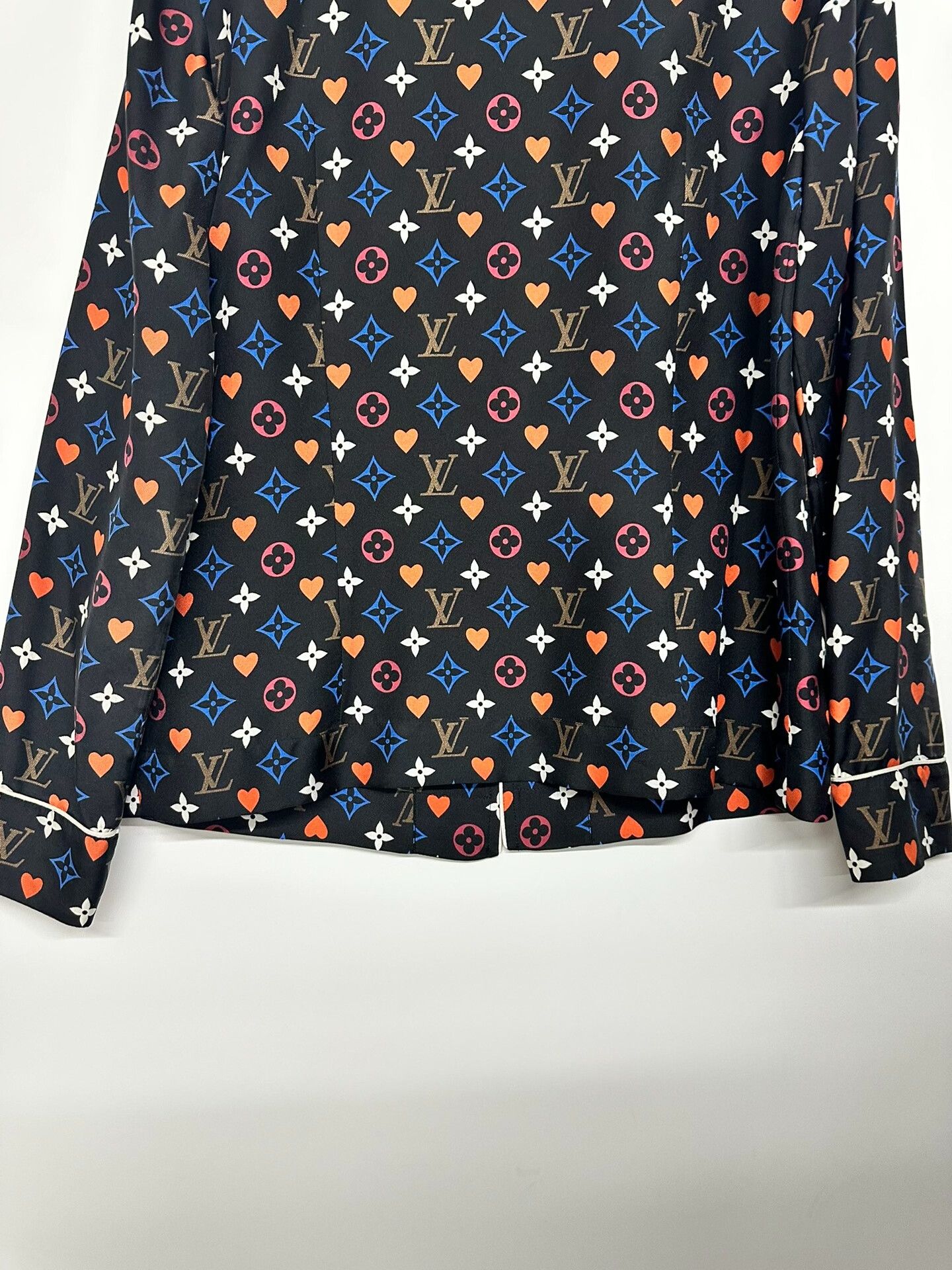 Louis Vuitton Louis Vuitton Monogram Print Shirt Size XXS / US 00 / IT 34 - 3 Thumbnail
