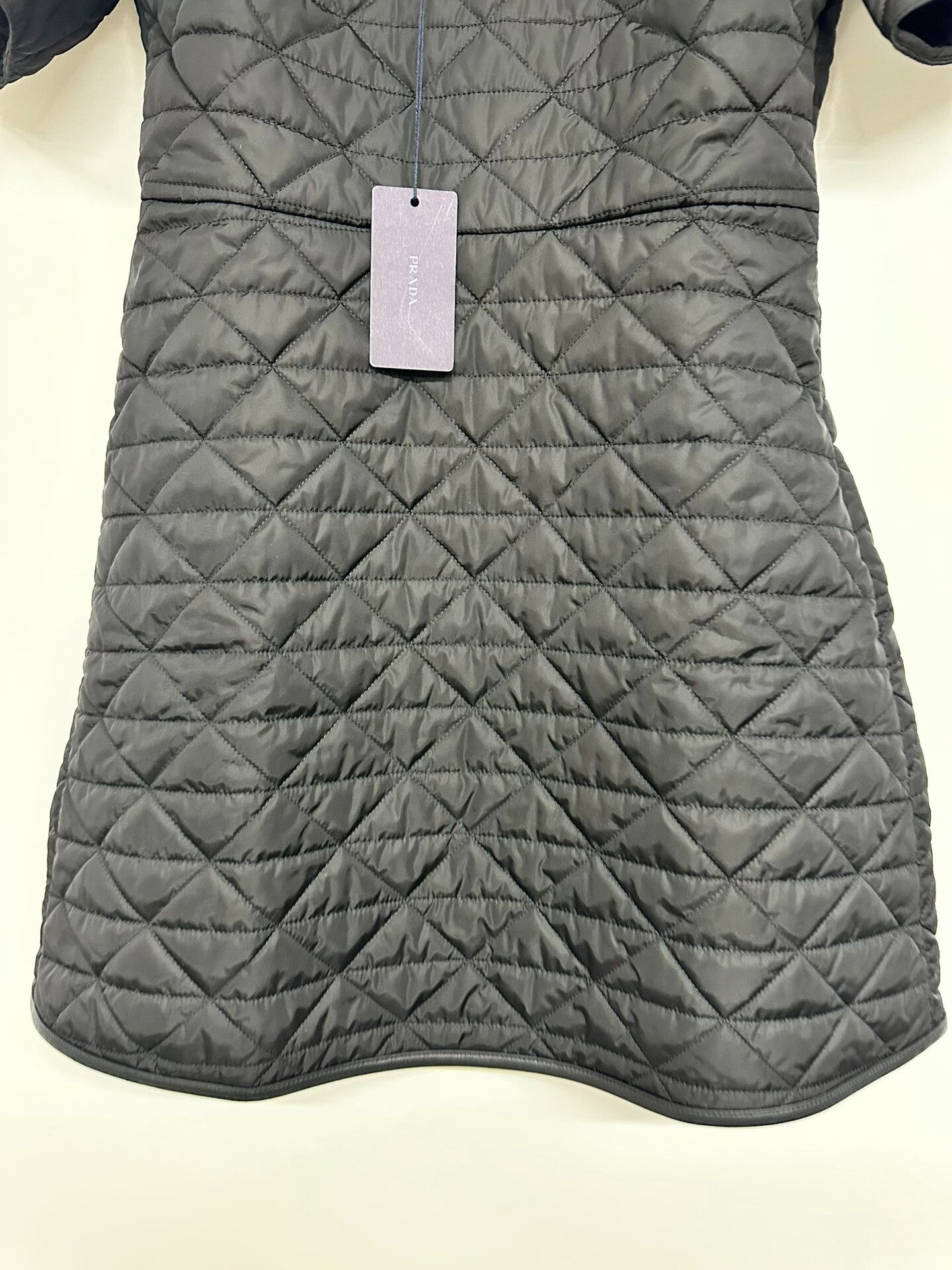 Prada Prada Quilted Short-Sleeve Dress Size S / US 4 / IT 40 - 5 Thumbnail