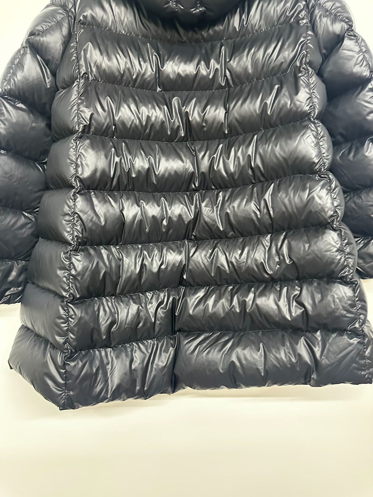 Moncler Moncler Women's Down Jacket Size M / US 6-8 / IT 42-44 - 4 Thumbnail