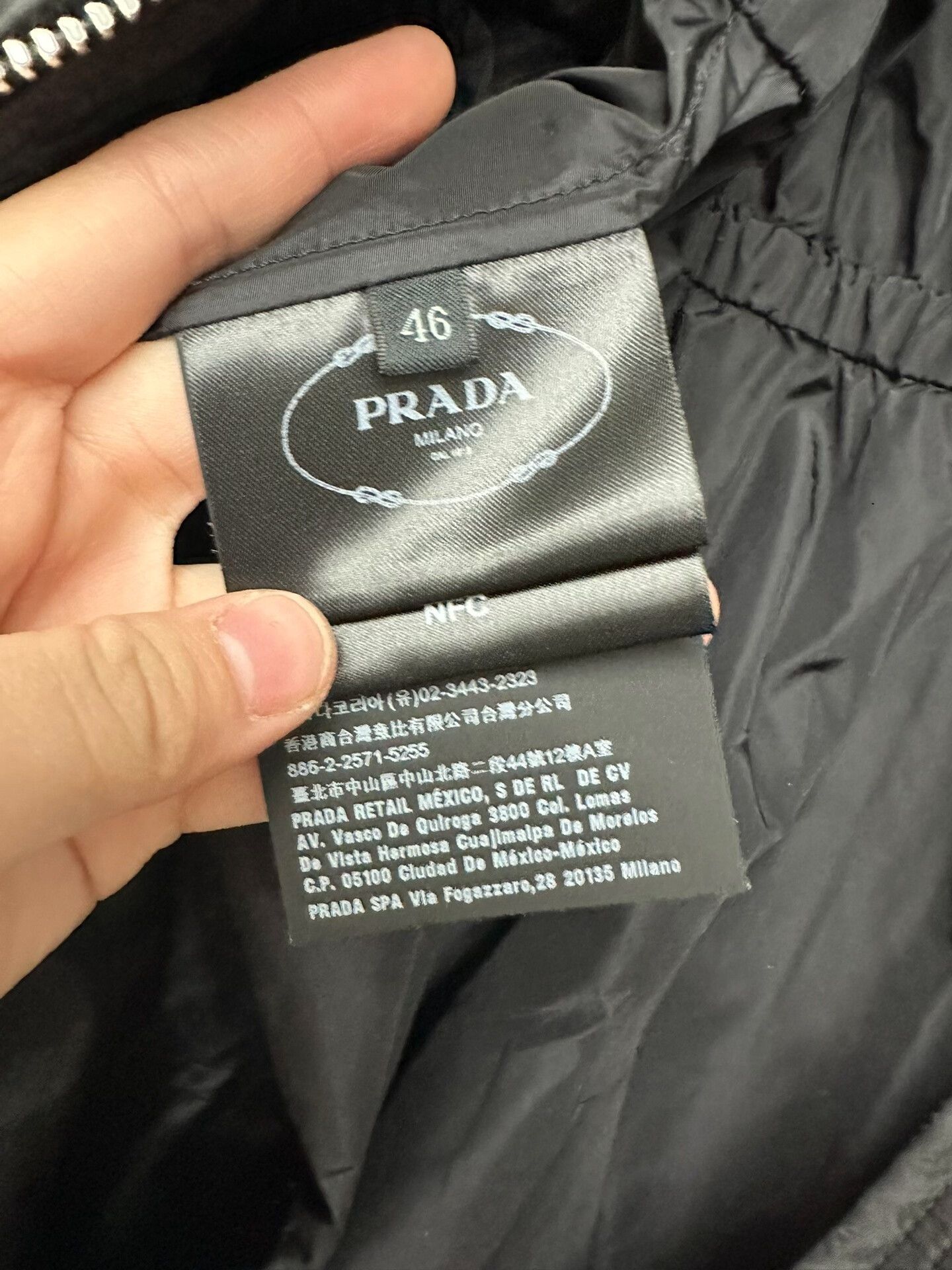 Prada Prada Coat Size 46 Size US S / EU 44-46 / 1 - 7 Thumbnail