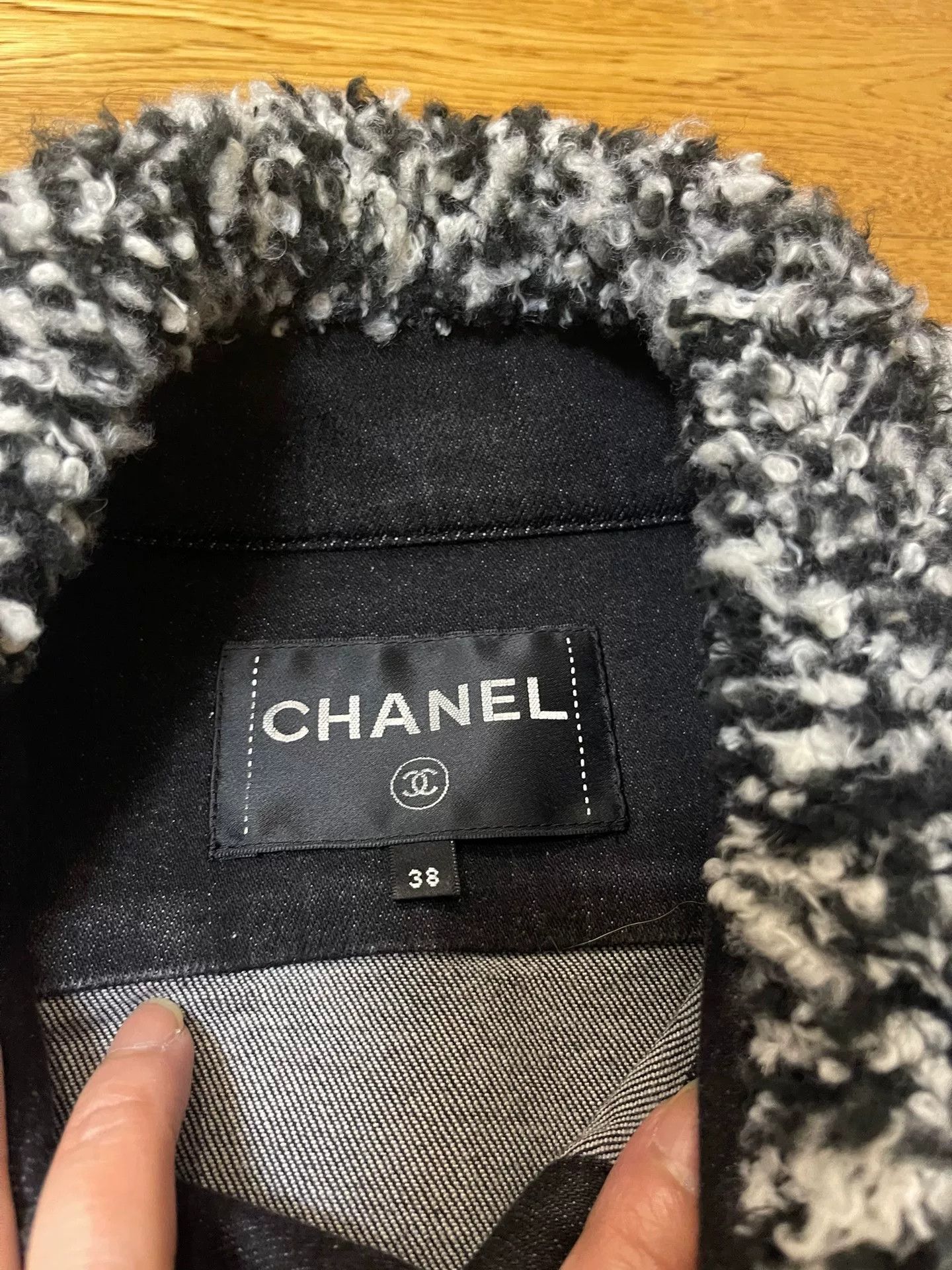 Chanel Chanel Classic Denim Jacket Size S / US 4 / IT 40 - 5 Thumbnail