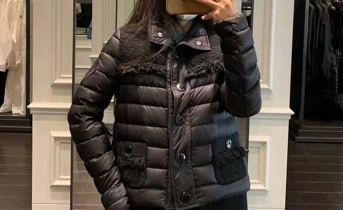 Moncler Moncler Chanel-style Down Jacket Size XS / US 0-2 / IT 36-38 - 6 Thumbnail