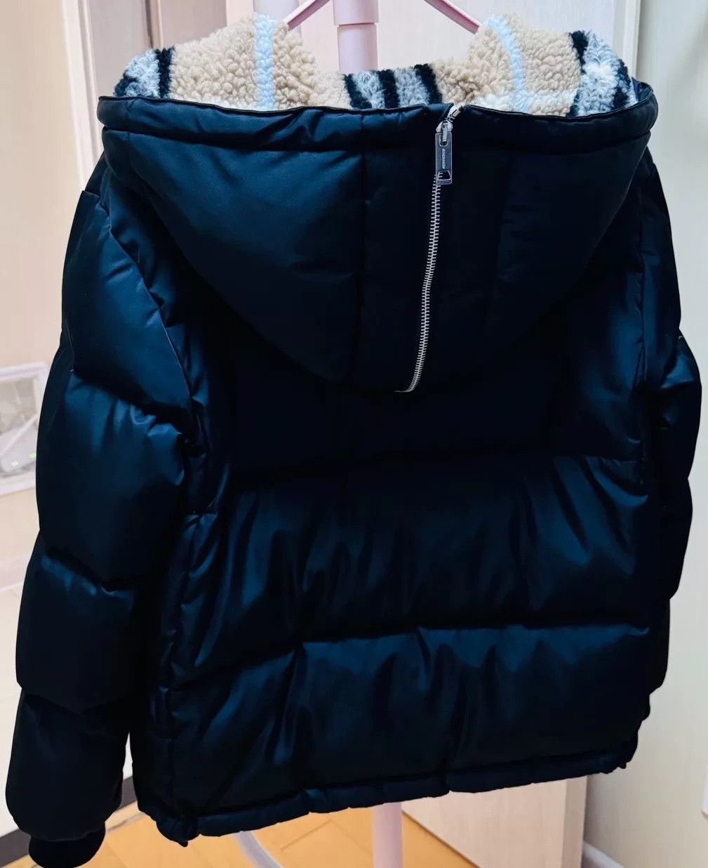 Burberry Burberry Genuine Down Jacket Size S / US 4 / IT 40 - 2 Thumbnail