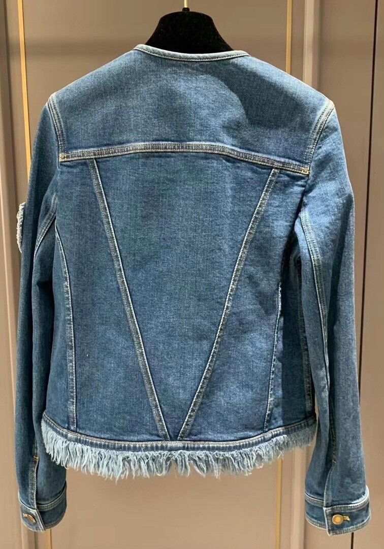 Louis Vuitton LV Patched Denim Jacket Size XS / US 0-2 / IT 36-38 - 2 Thumbnail