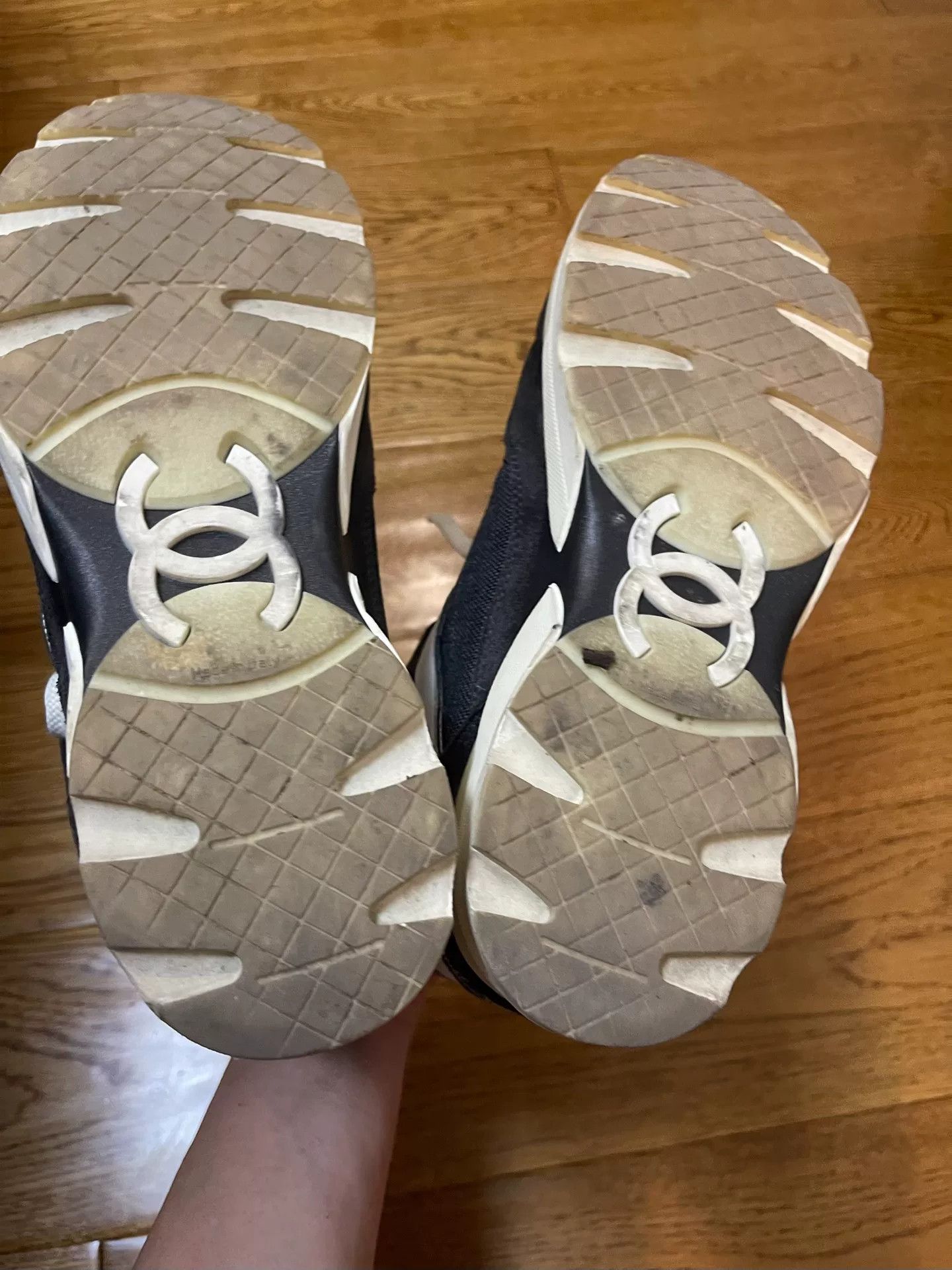 Chanel Chanel High-Top Sneakers Size US 6 / IT 36 - 5 Thumbnail