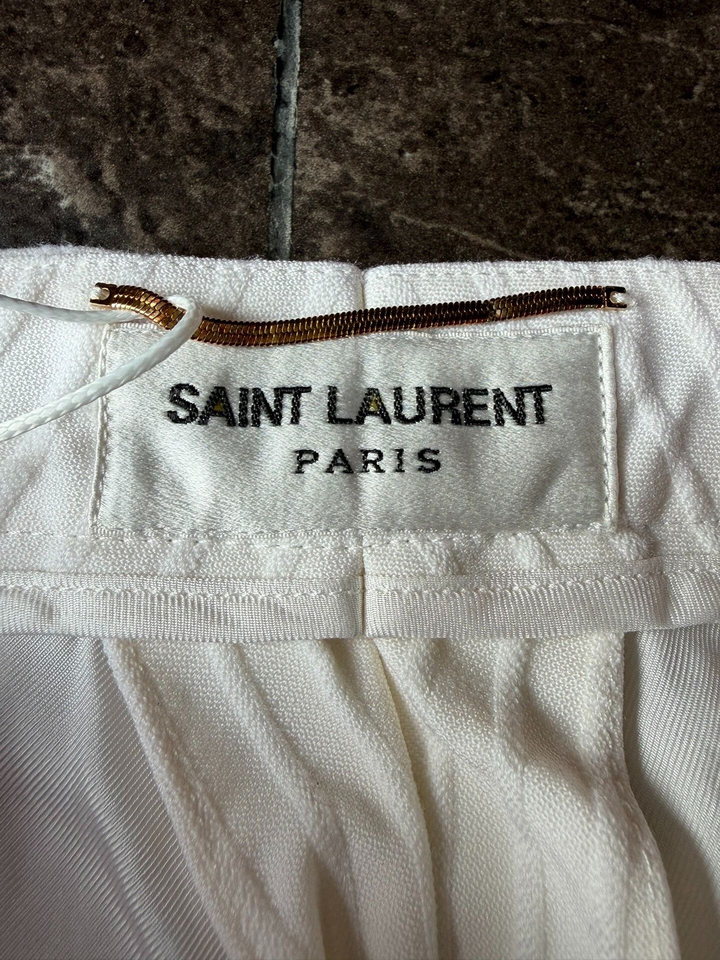Saint Laurent Paris Saint Laurent White Striped Shorts F42 Size US 26 / EU 42 - 3 Thumbnail