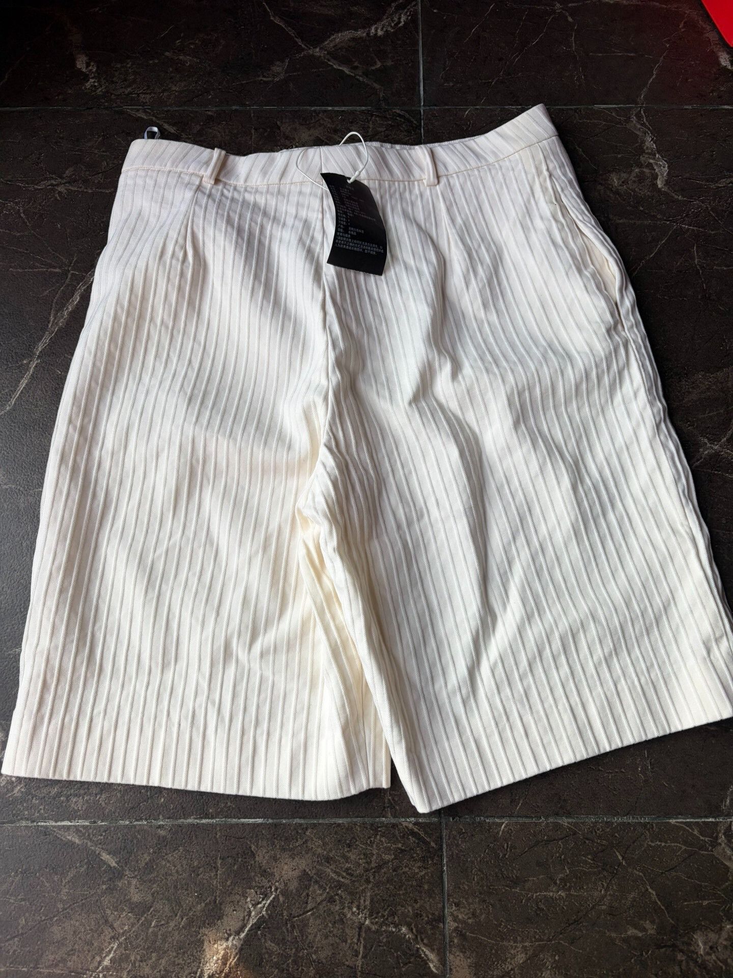 Saint Laurent Paris Saint Laurent White Striped Shorts F42 Size US 26 / EU 42 - 5 Thumbnail