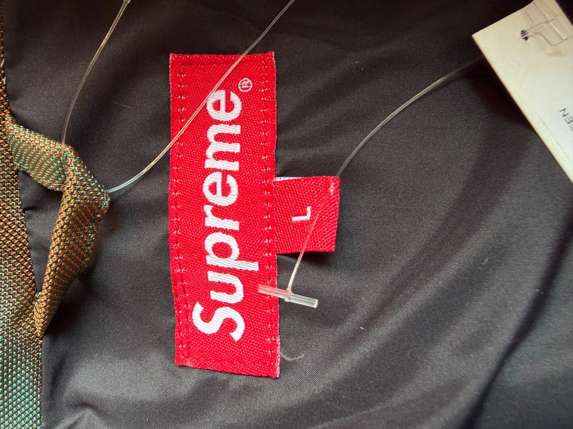 Supreme Supreme FW19 Iridescent Puffy Jacket Size US L / EU 52-54 / 3 - 2 Thumbnail