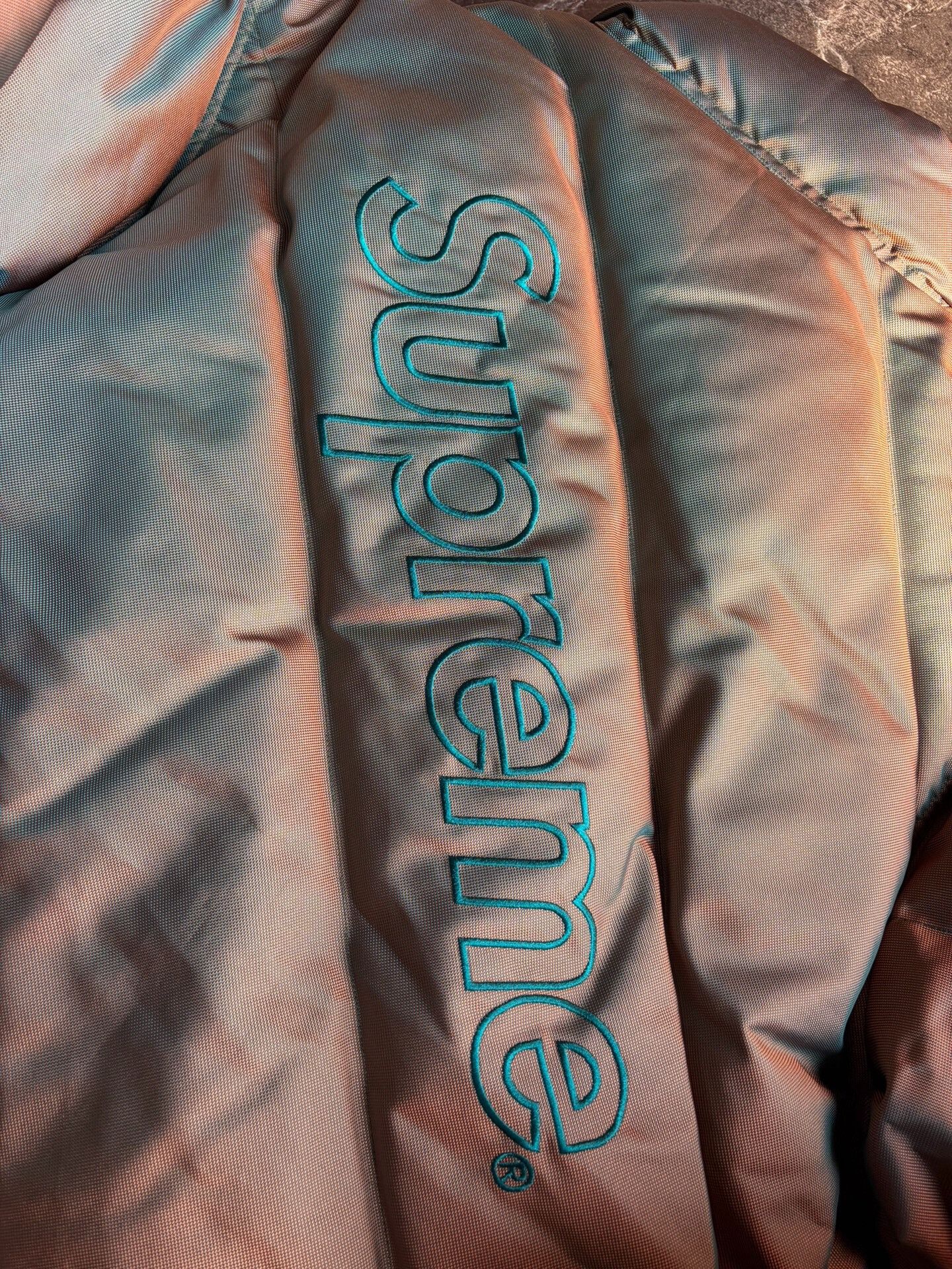 Supreme Supreme FW19 Iridescent Puffy Jacket Size US L / EU 52-54 / 3 - 8 Thumbnail