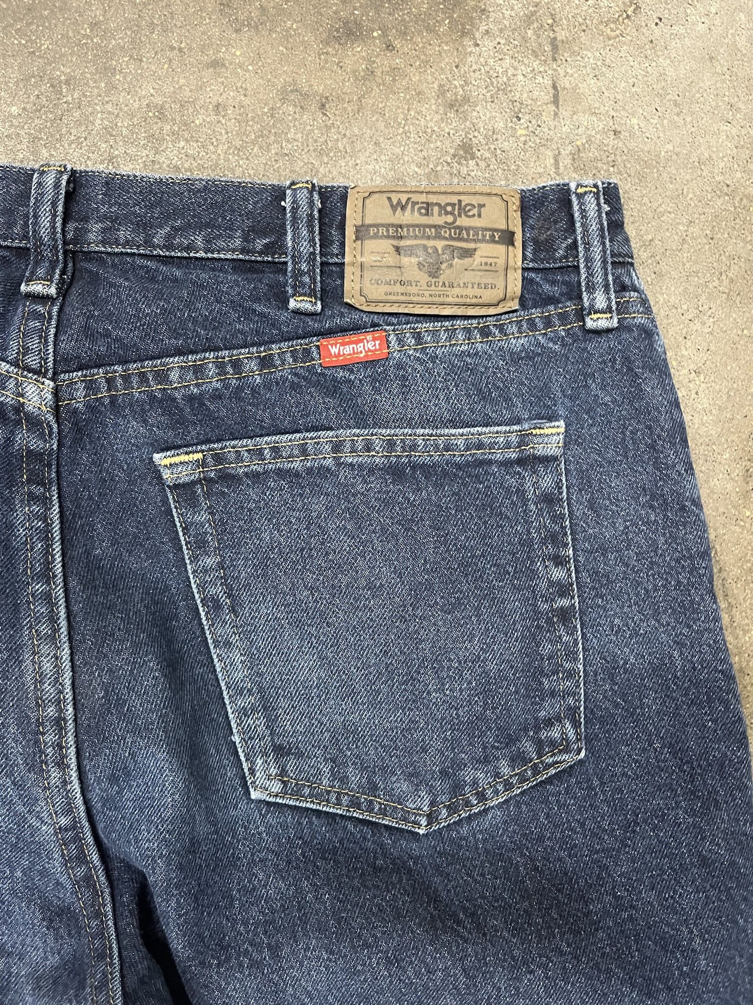 Levi's × Vintage × Wrangler Vintage 1990s Wrangler Dark Wash Jeans Size 36 Size US 36 / EU 52 - 3 Thumbnail