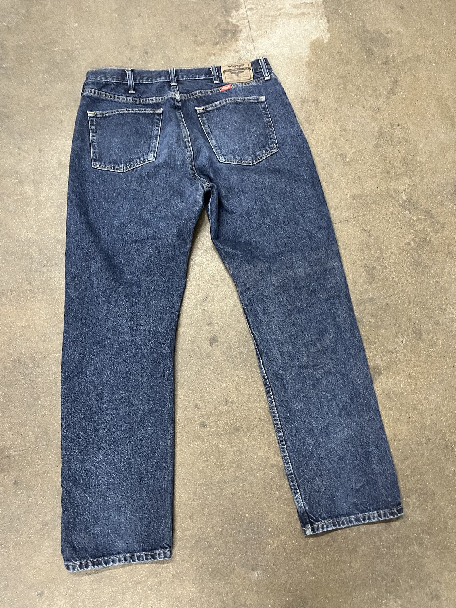 Levi's × Vintage × Wrangler Vintage 1990s Wrangler Dark Wash Jeans Size 36 Size US 36 / EU 52 - 2 Thumbnail