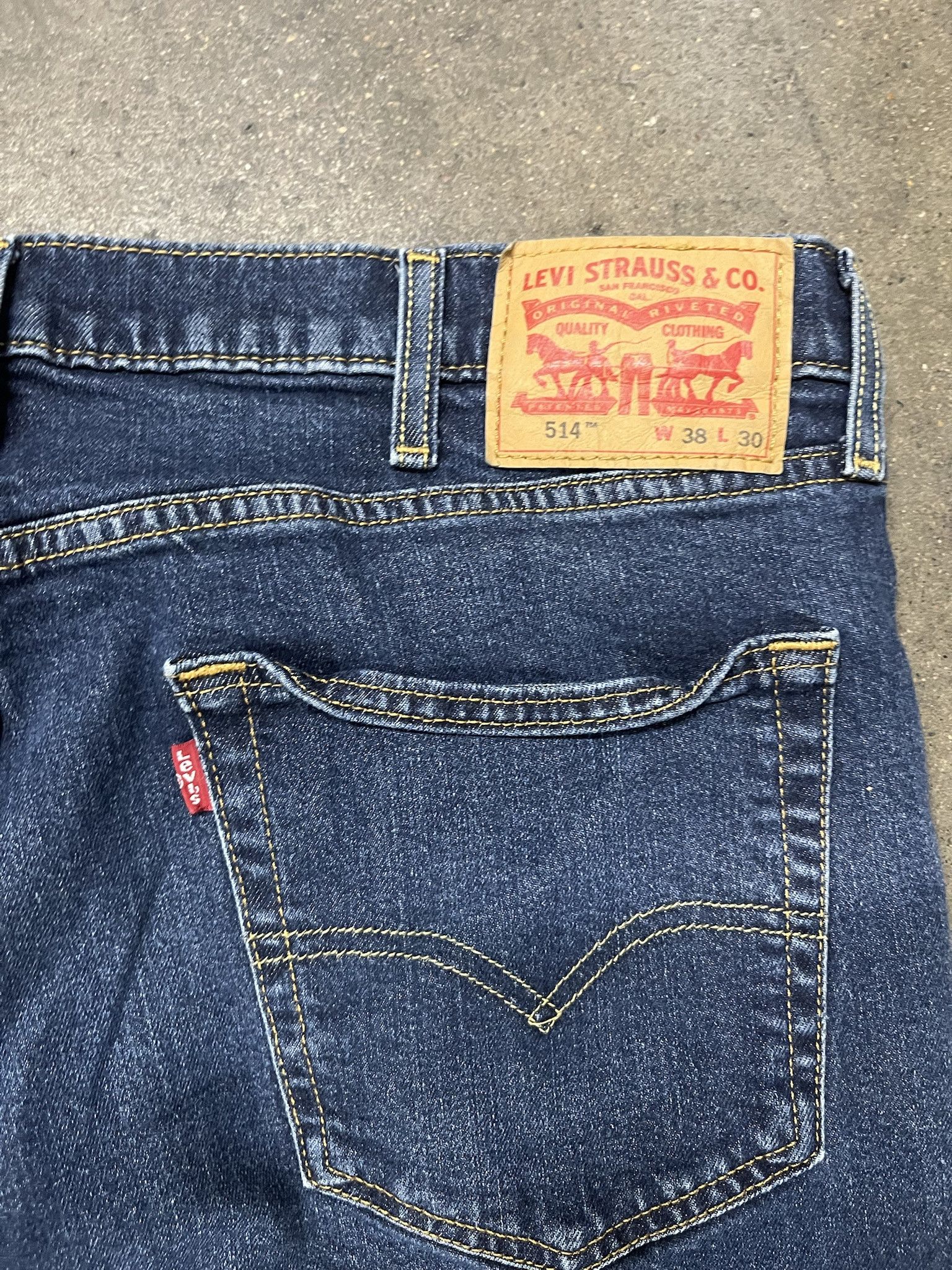 Levi's × Vintage × Wrangler Vintage 2000s Levi's 514 Dark Wash Jeans Size 38 Size US 38 / EU 54 - 3 Thumbnail