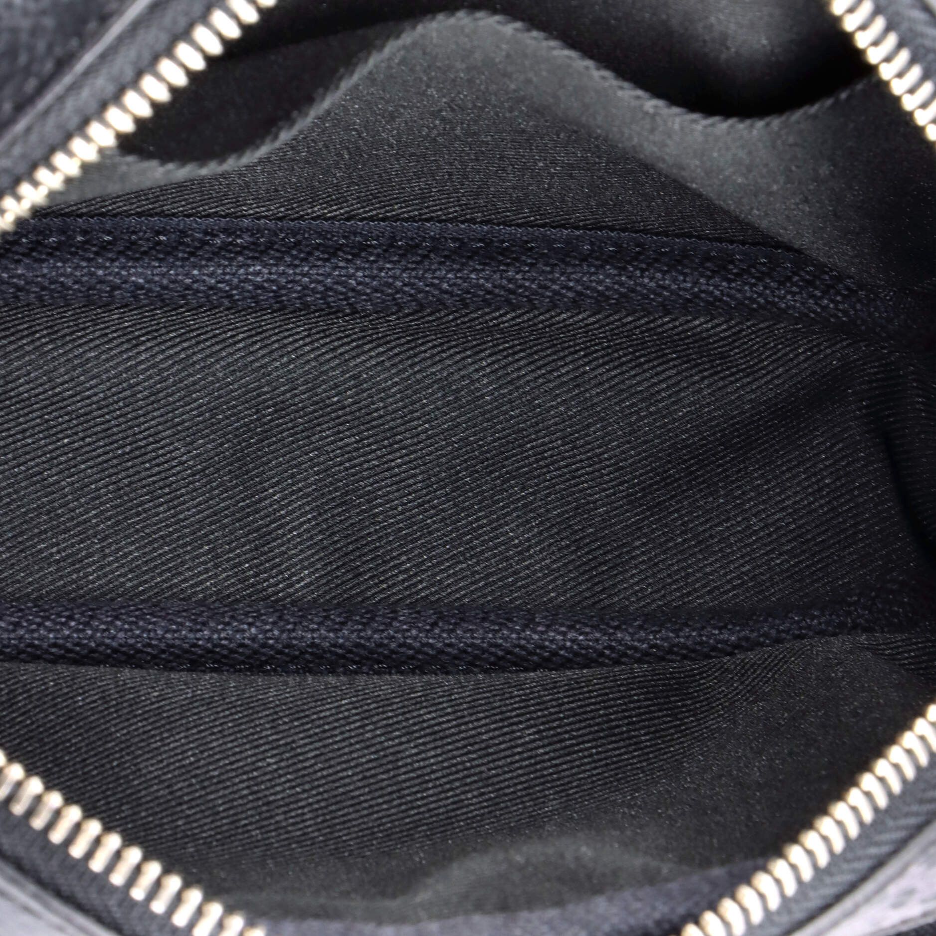 Louis Vuitton Outdoor Pouch Size ONE SIZE - 5 Thumbnail