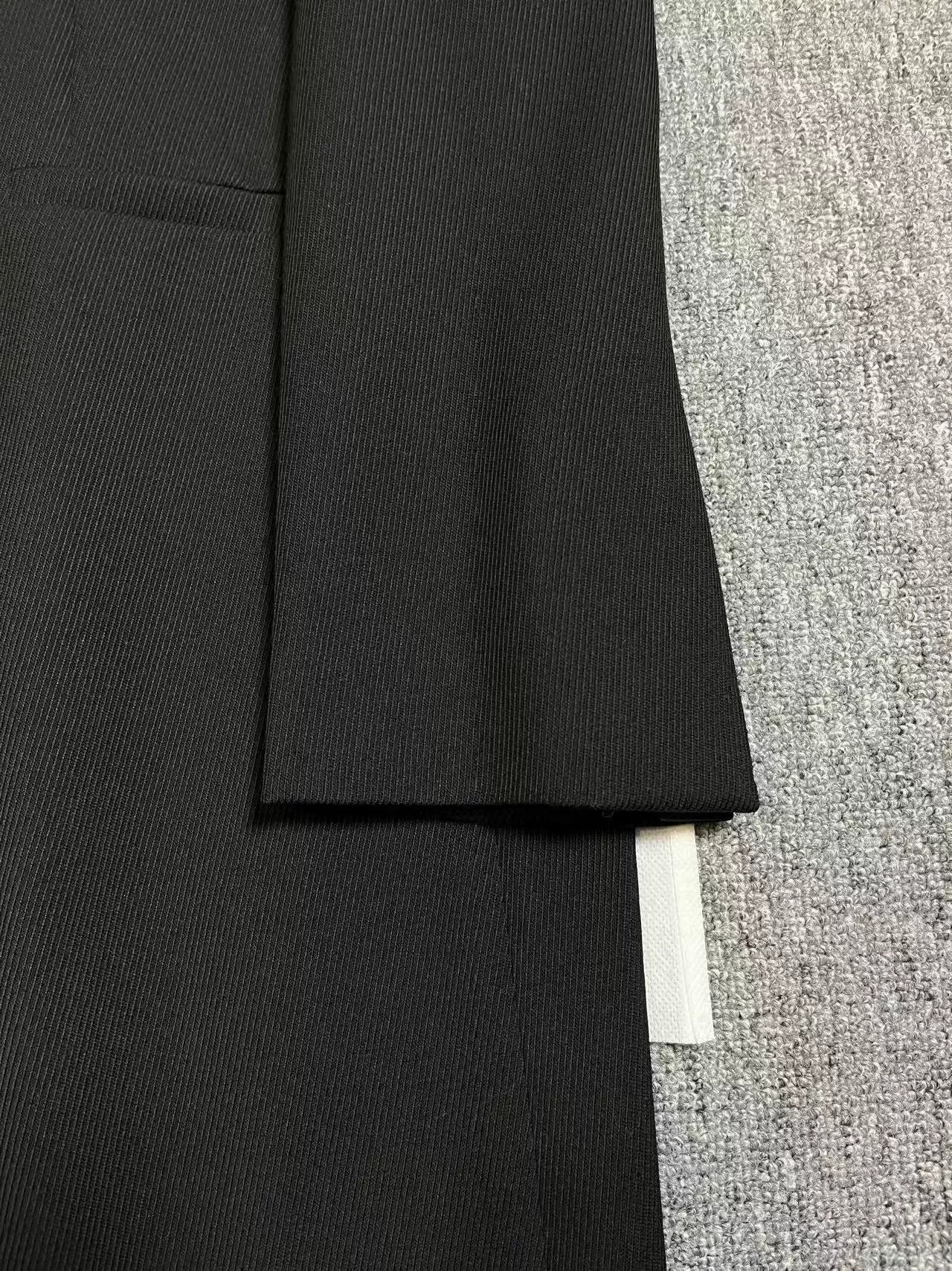 Givenchy Givenchy Black Wool Coat for Men Size US M / EU 48-50 / 2 - 4 Thumbnail