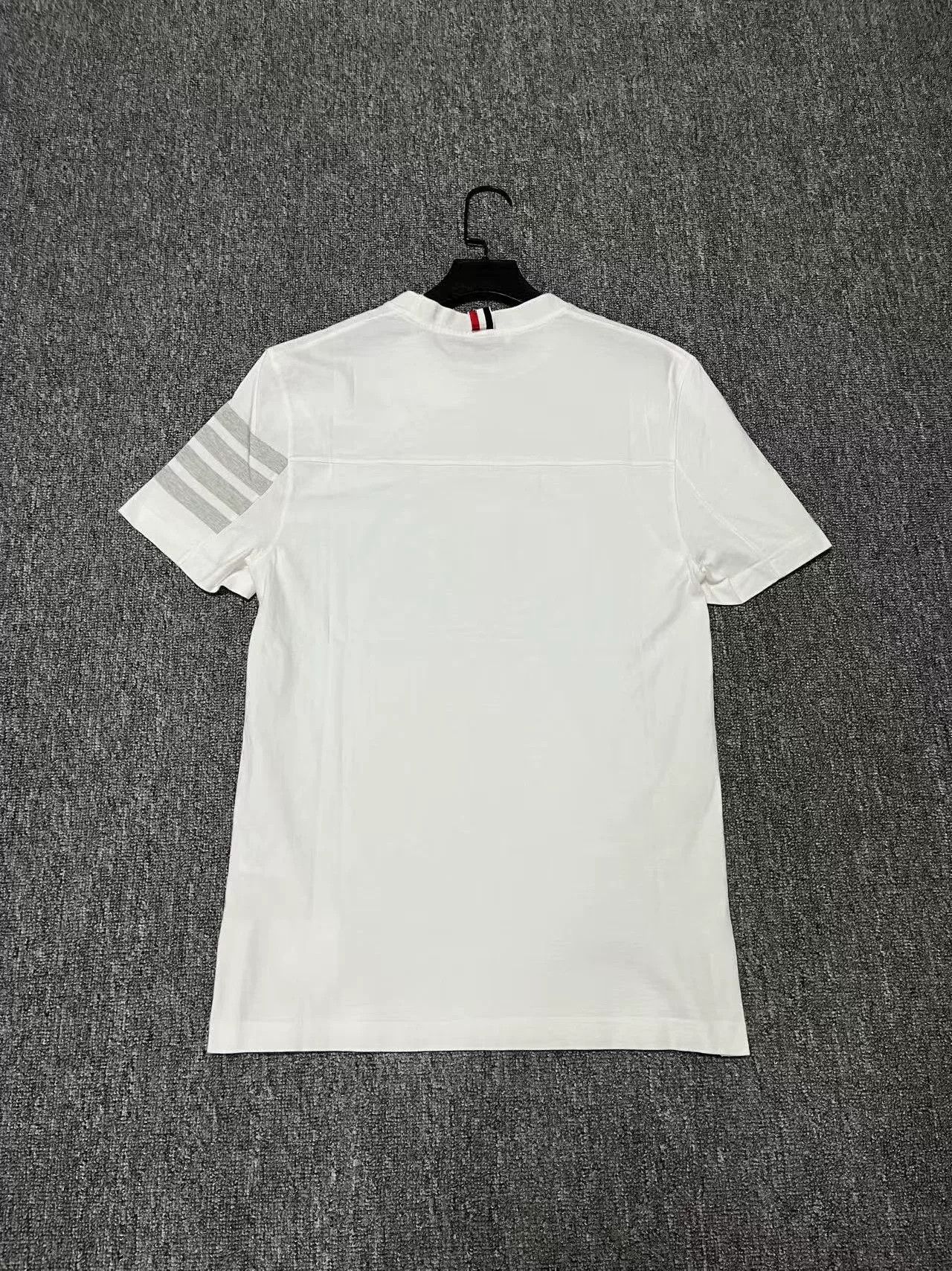 Thom Browne Thom Browne Short Sleeve Tee Shirt Size US M / EU 48-50 / 2 - 2 Thumbnail