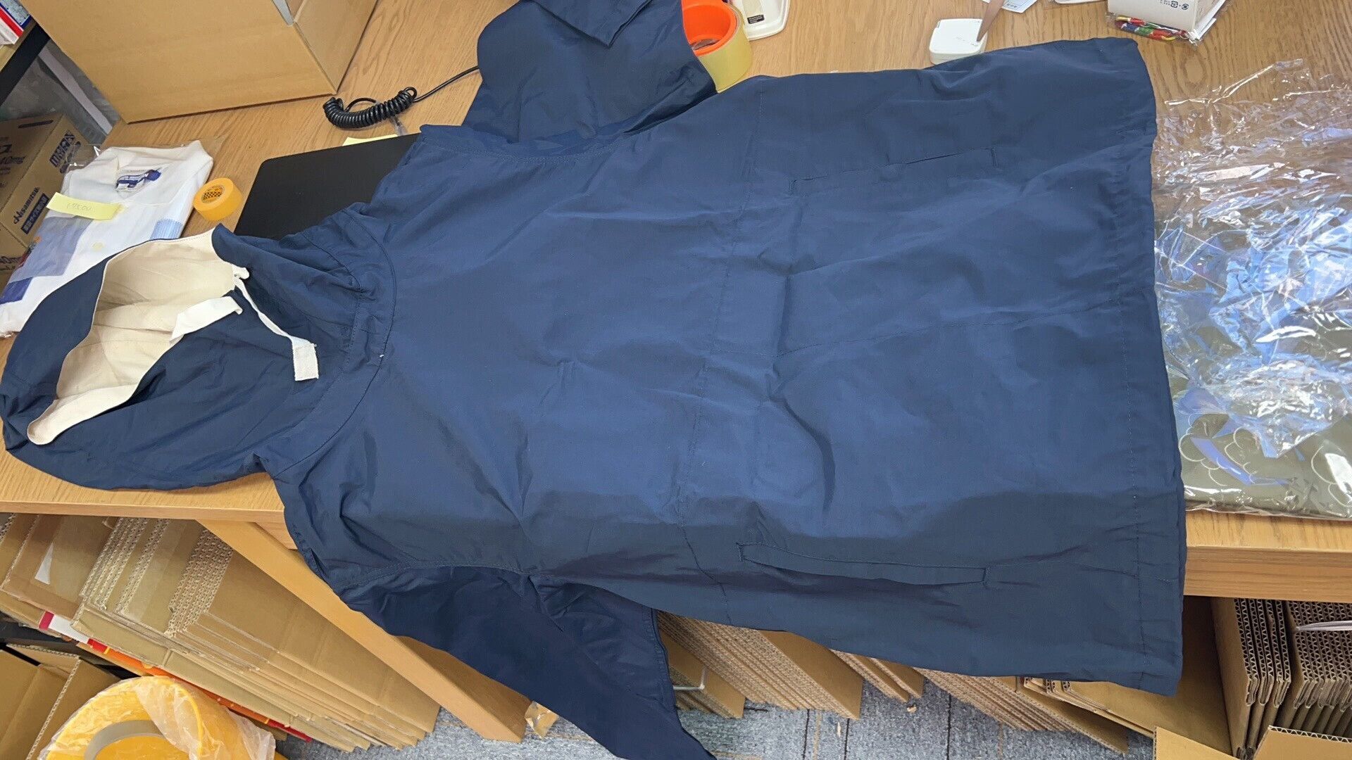 Nanamica Nanamica Hooded Jacket in Navy Blue Size US L / EU 52-54 / 3 - 4 Thumbnail