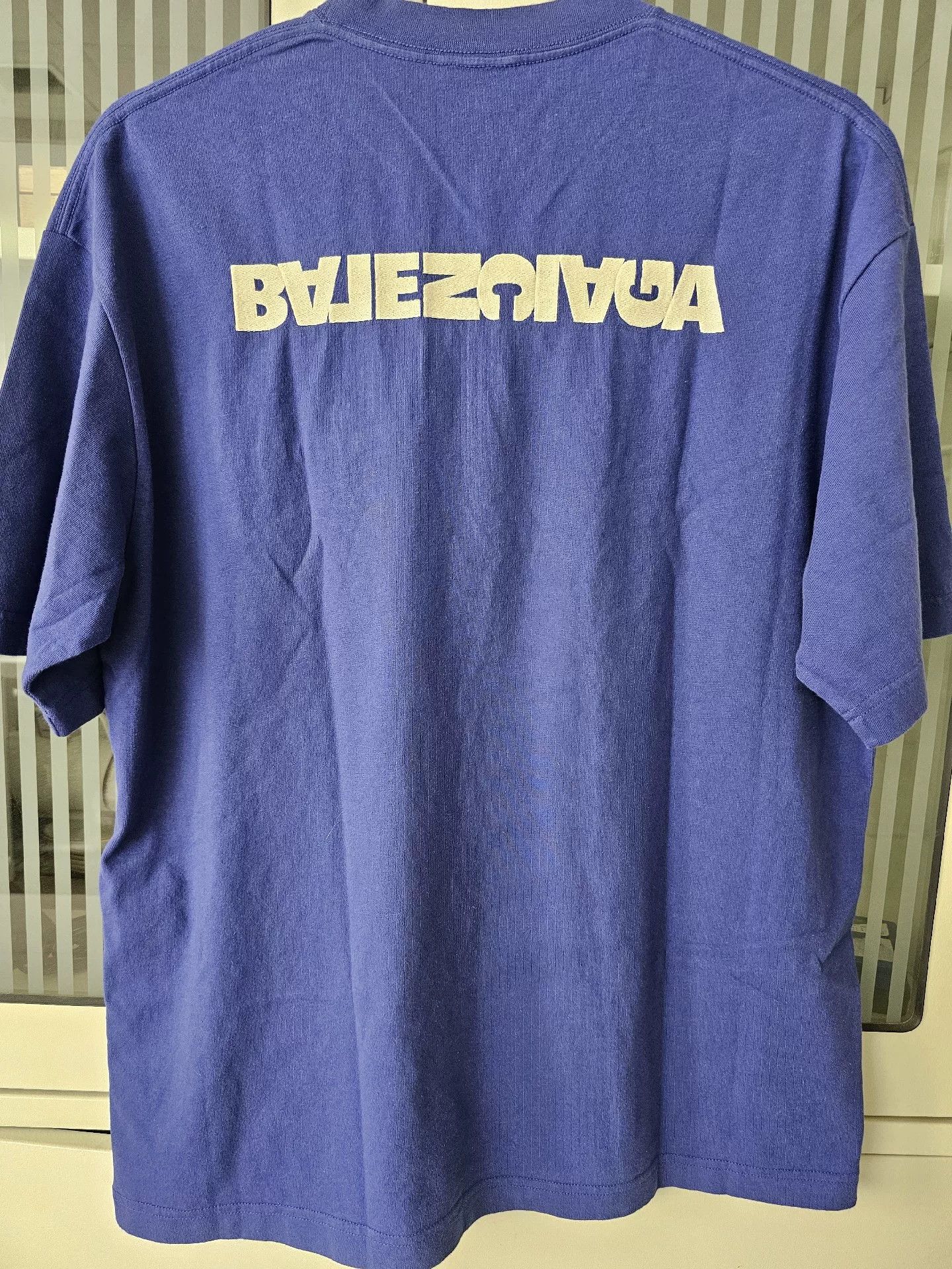Balenciaga Balenciaga Blue Short Sleeve T-Shirt Size US S / EU 44-46 / 1 - 3 Thumbnail