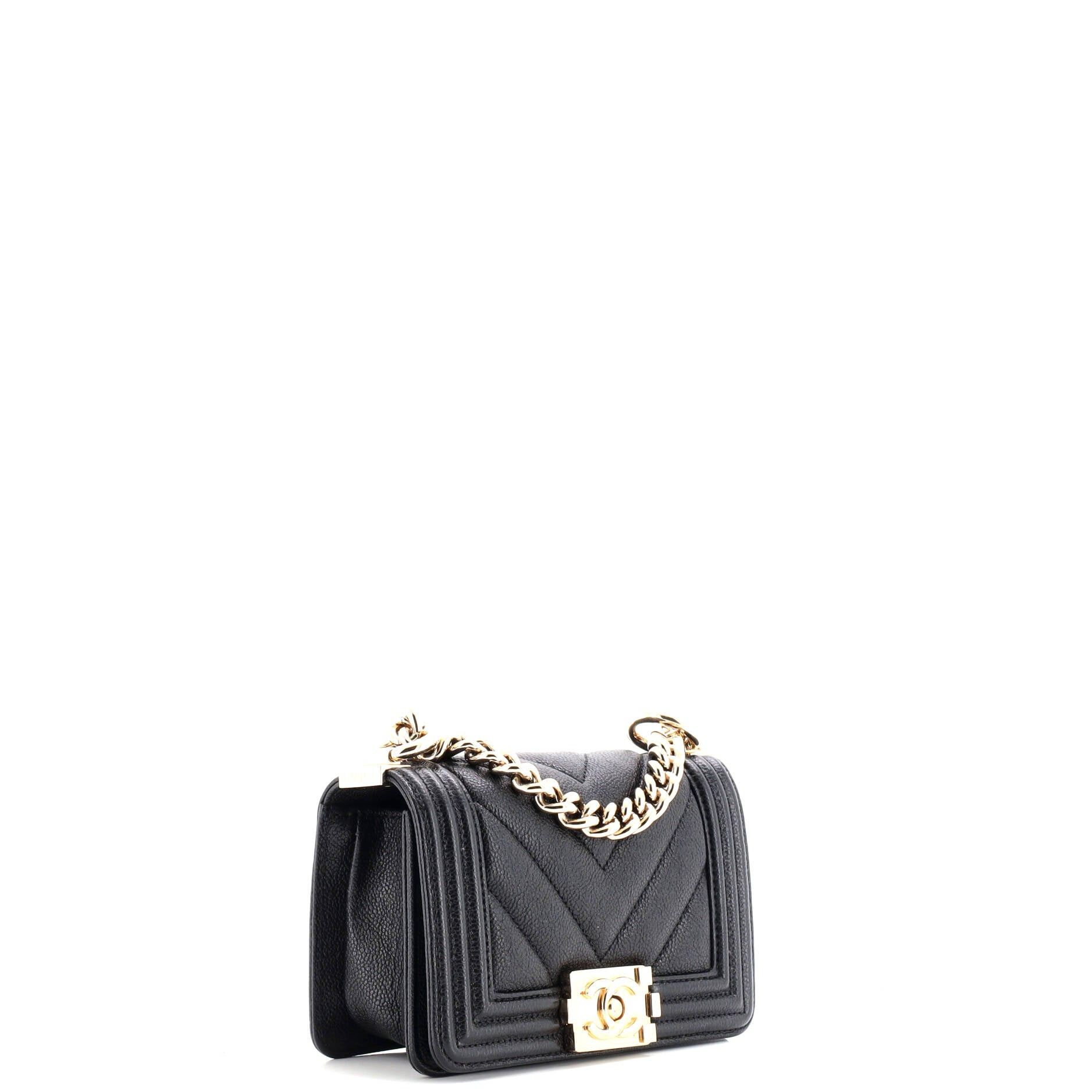 Chanel Boy Flap Bag Size ONE SIZE - 2 Thumbnail