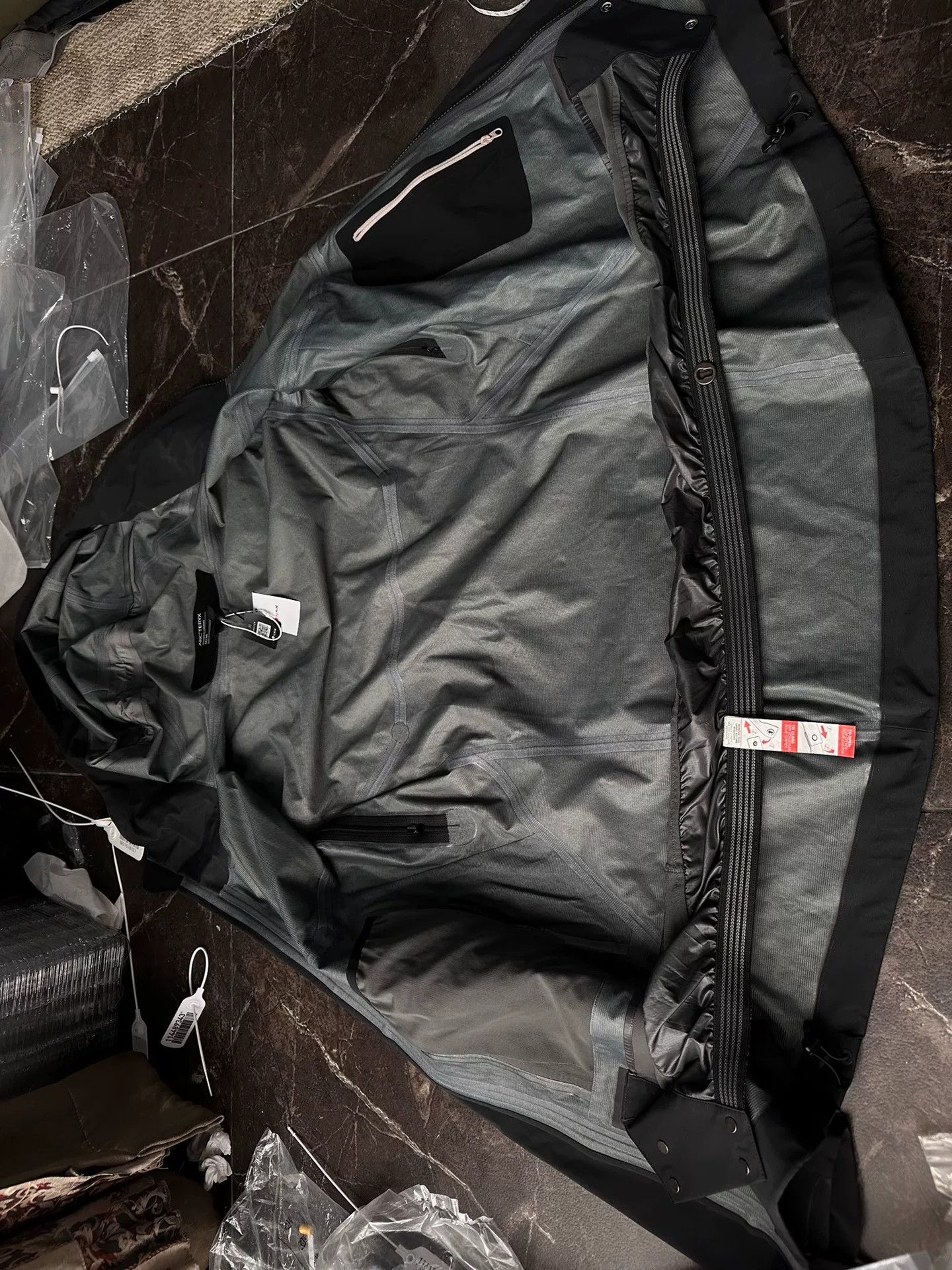 Arc'teryx Arcteryx Sentinel AR GORE-TEX Ski Jacket Size US M / EU 48-50 / 2 - 4 Thumbnail