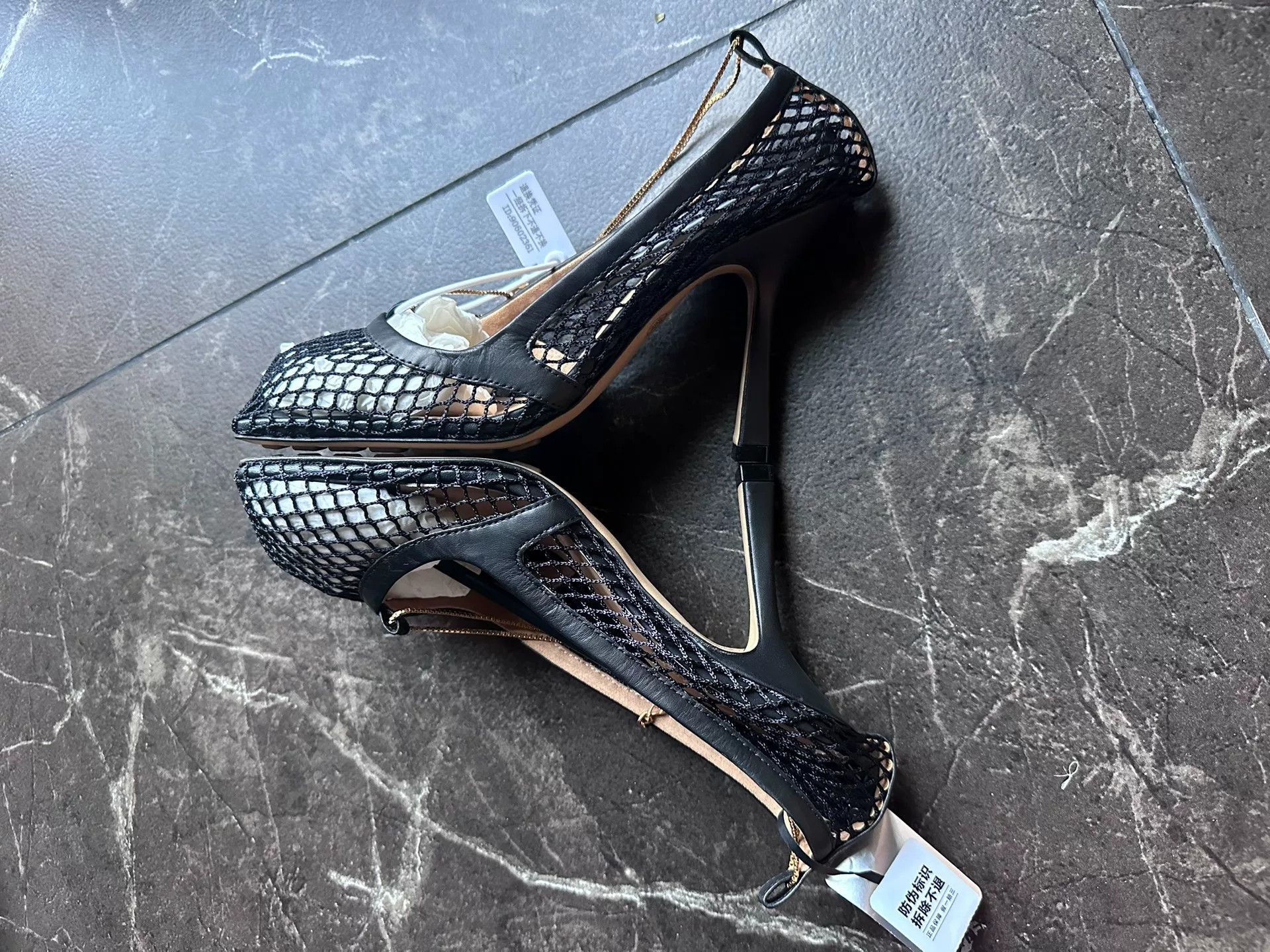 Bottega Veneta Bottega Veneta Mesh Gold Chain Square-Toe Heels Size US 4 / IT 34 - 5 Thumbnail